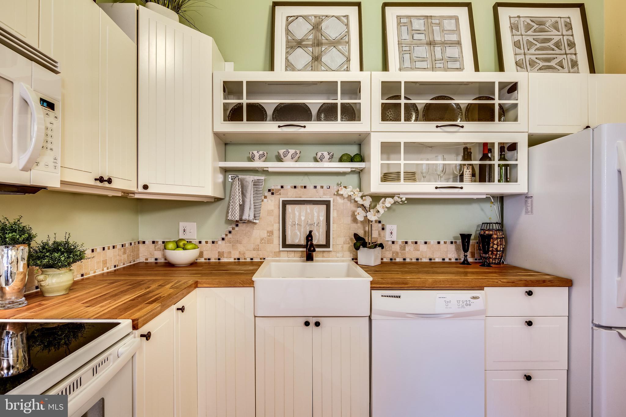 VILLAGE OF OWEN BROWN - Residential