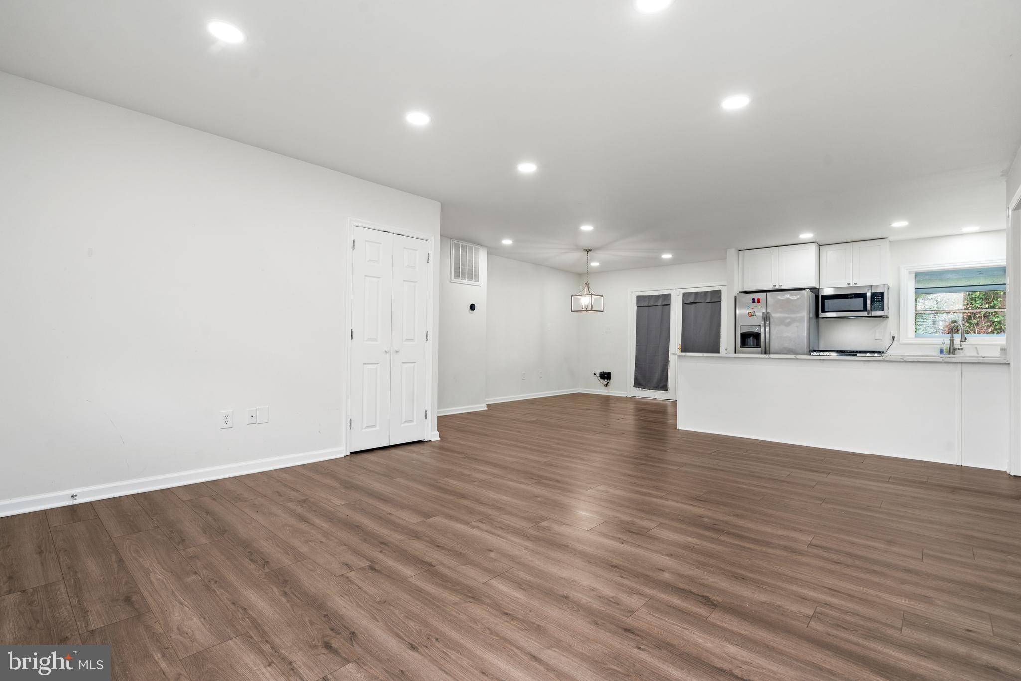 STERLING  PARK - Residential