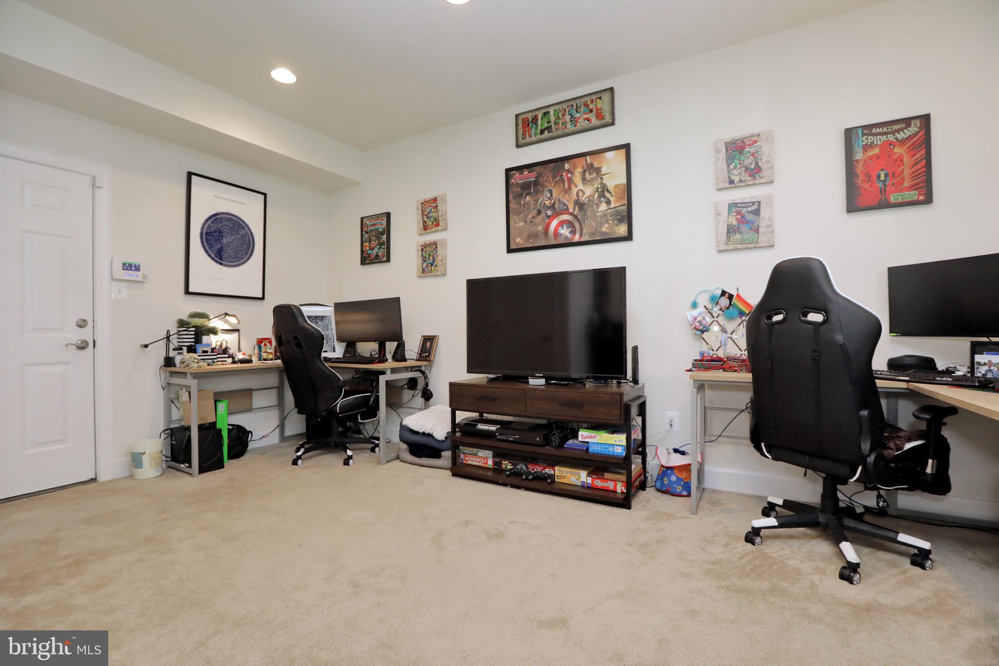 HAMILTON PARK - Residential