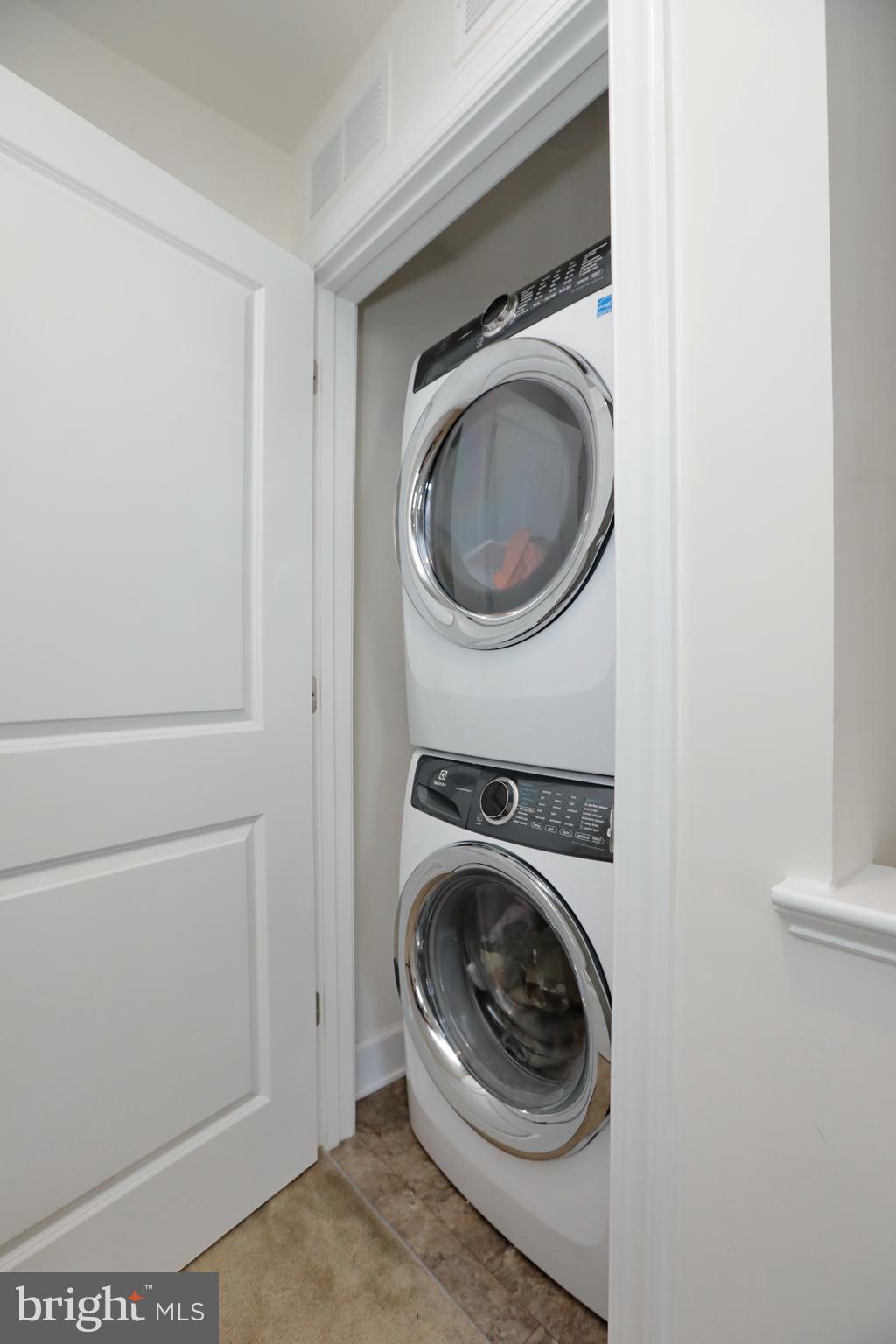 HAMILTON PARK - Residential