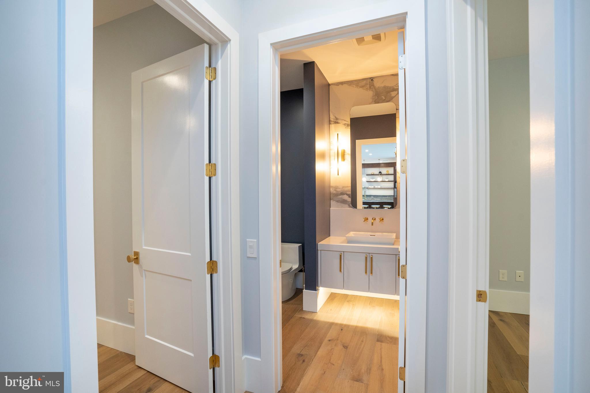 101 NORTH QUEEN - Residential