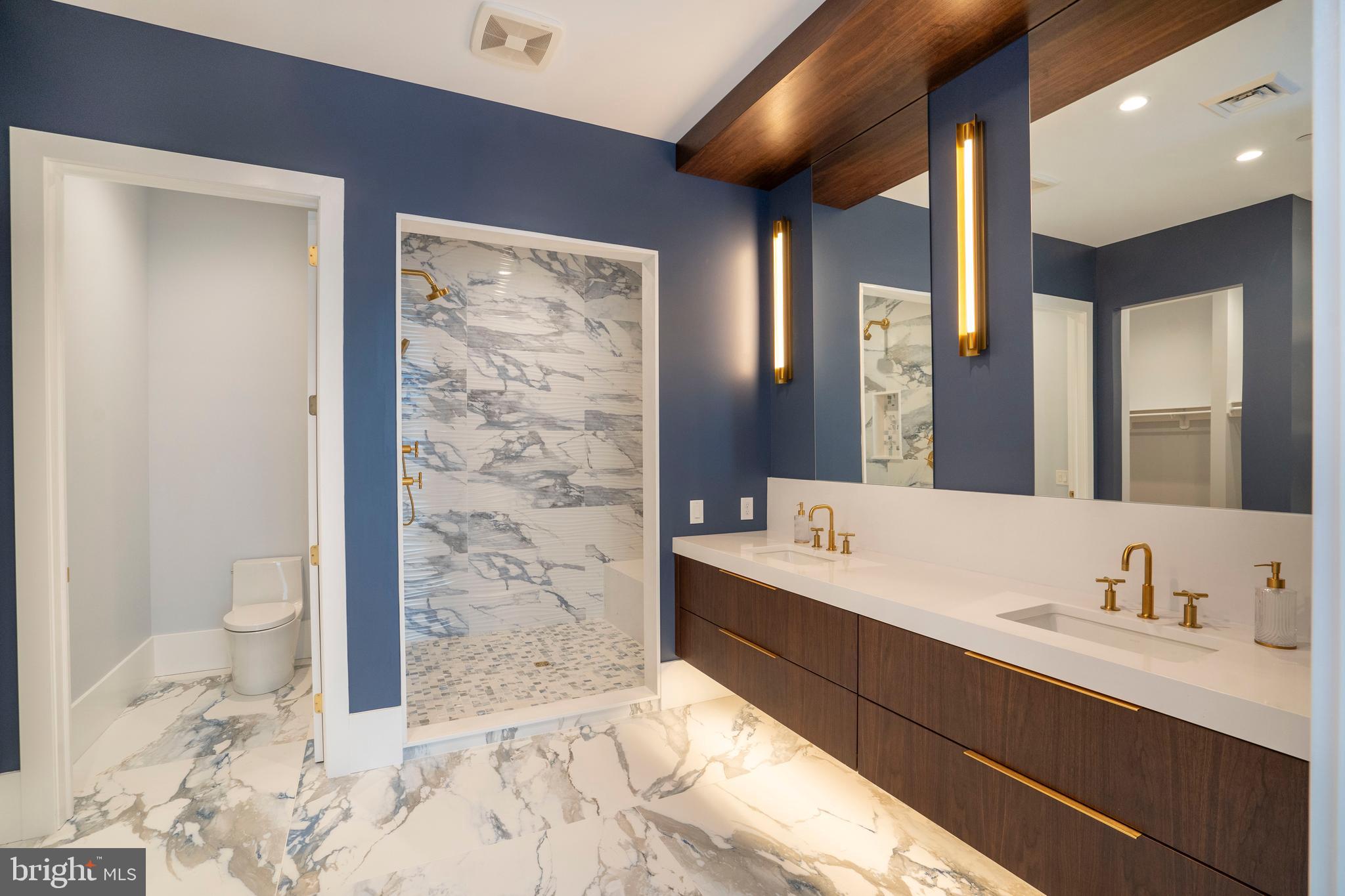 101 NORTH QUEEN - Residential