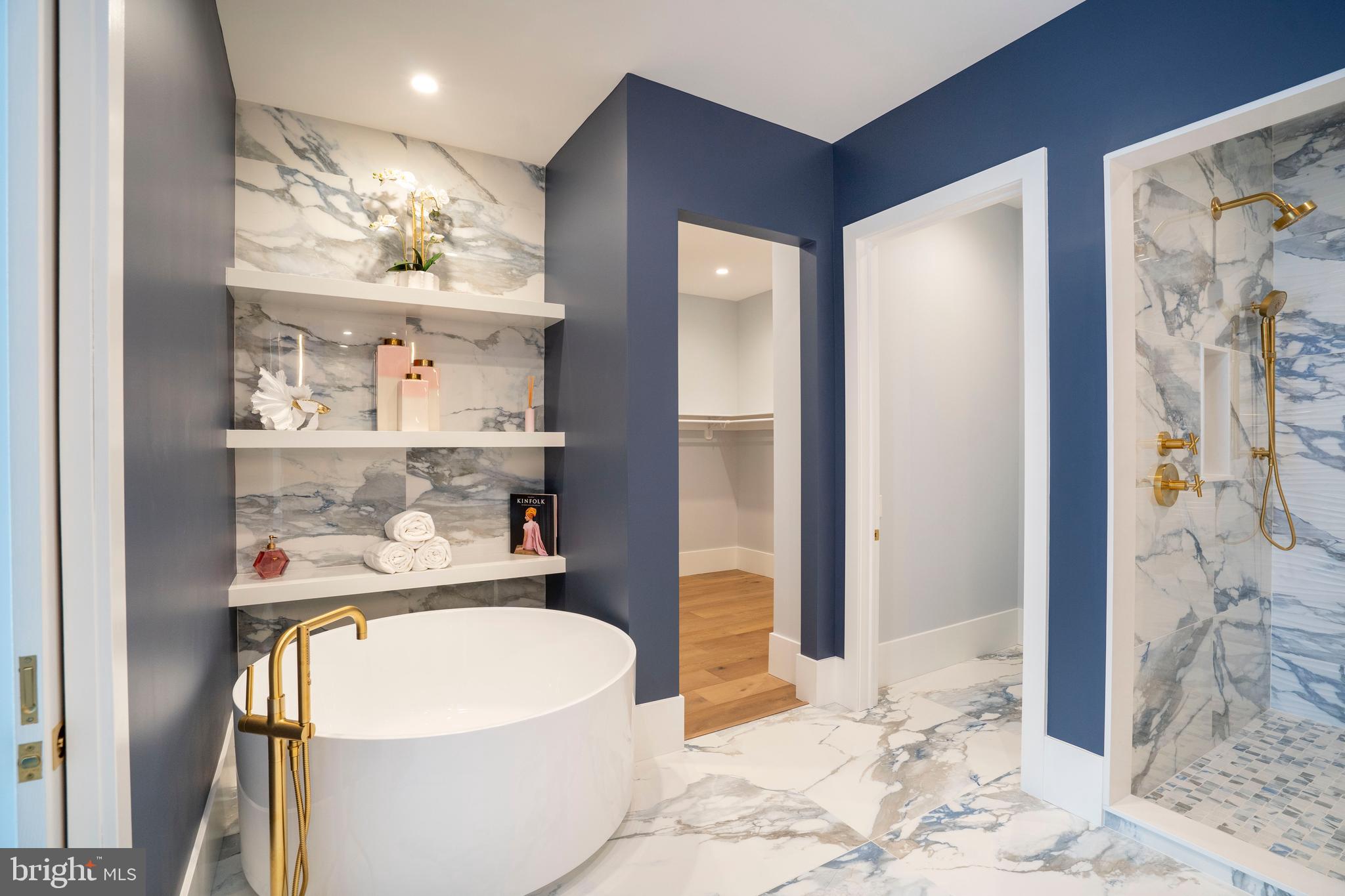 101 NORTH QUEEN - Residential