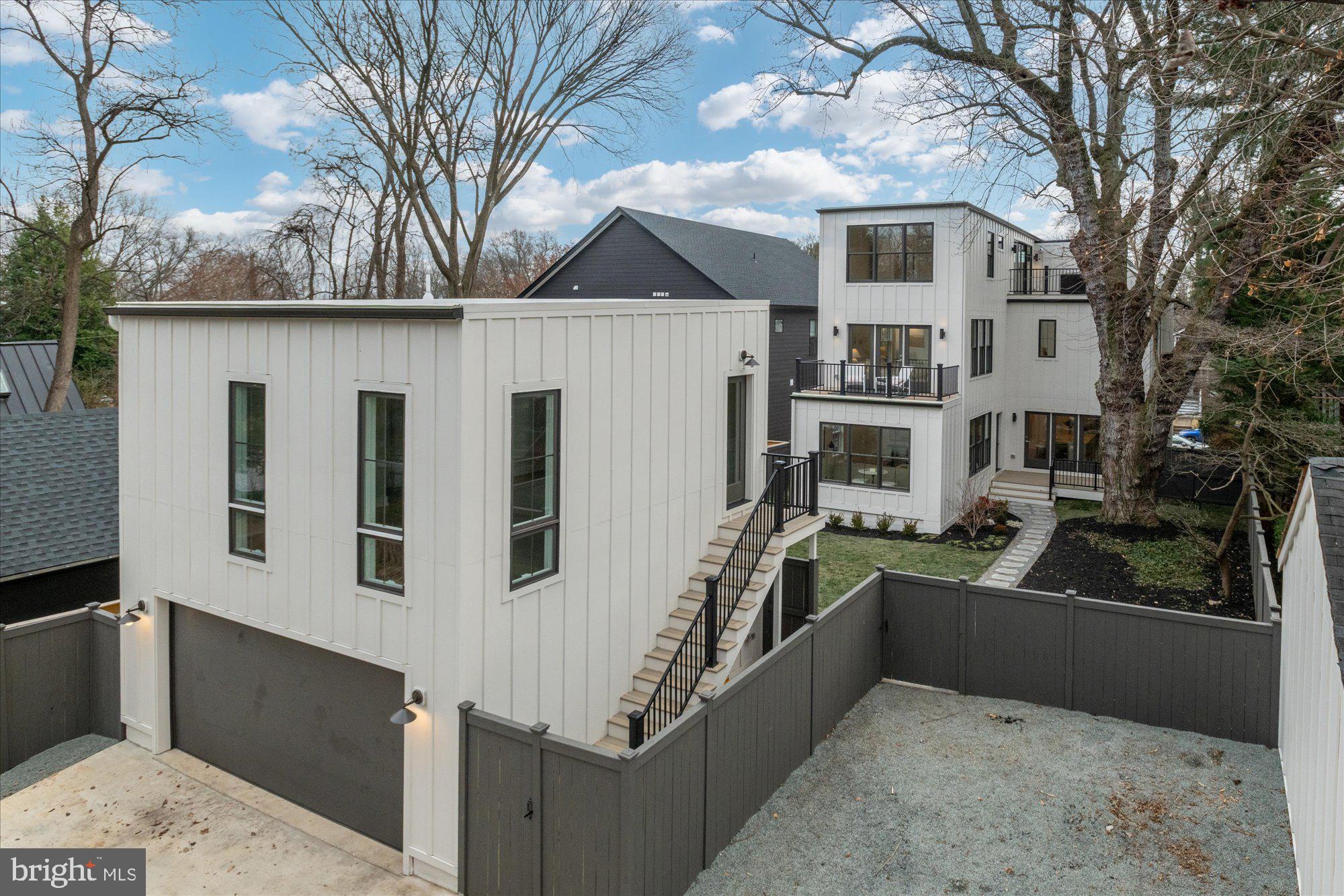 WAKEFIELD - Residential