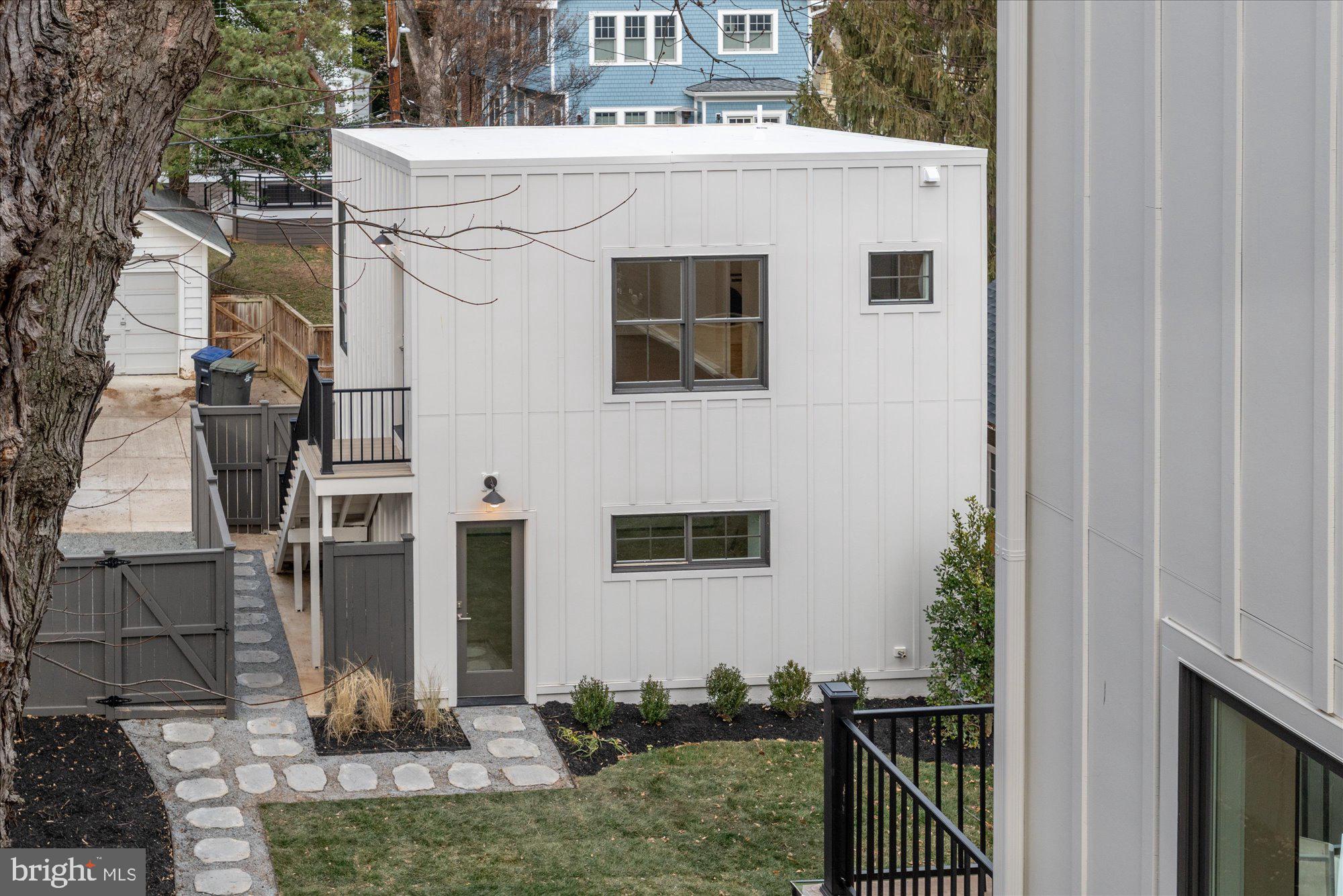 WAKEFIELD - Residential