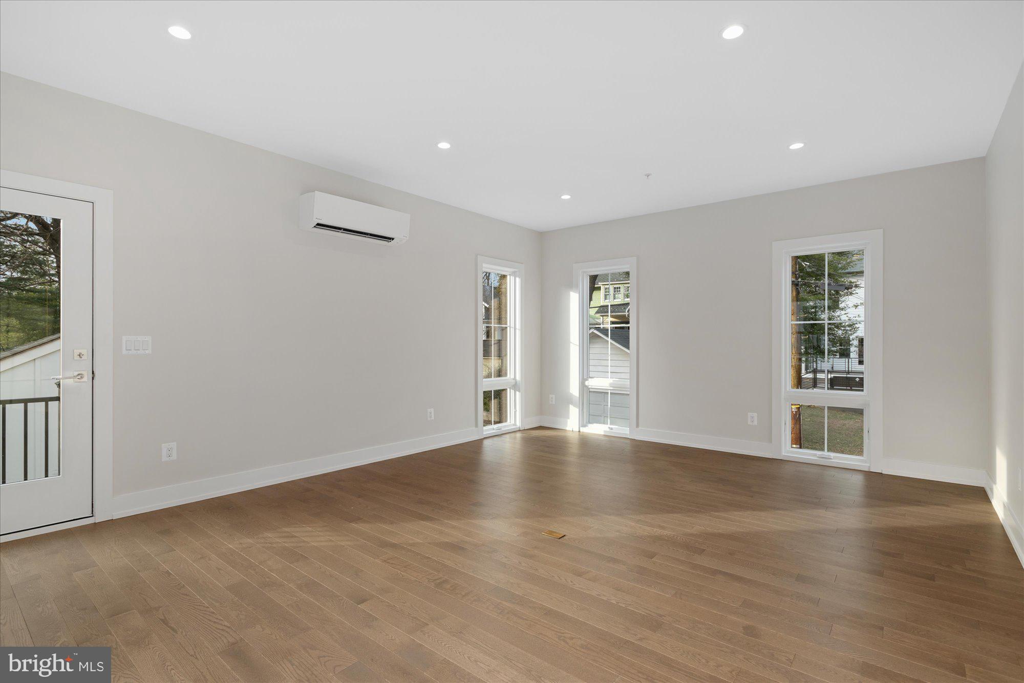 WAKEFIELD - Residential