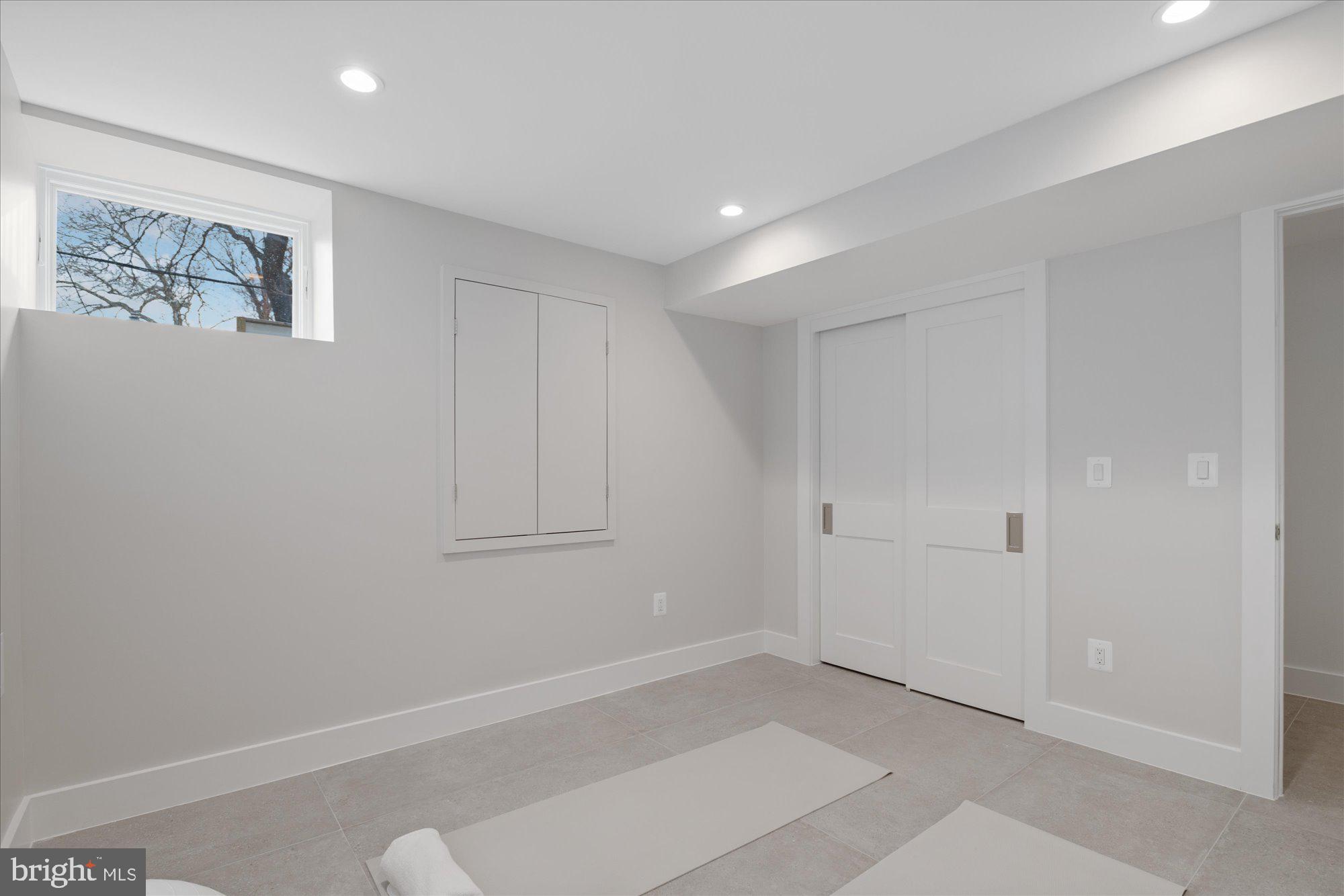 WAKEFIELD - Residential