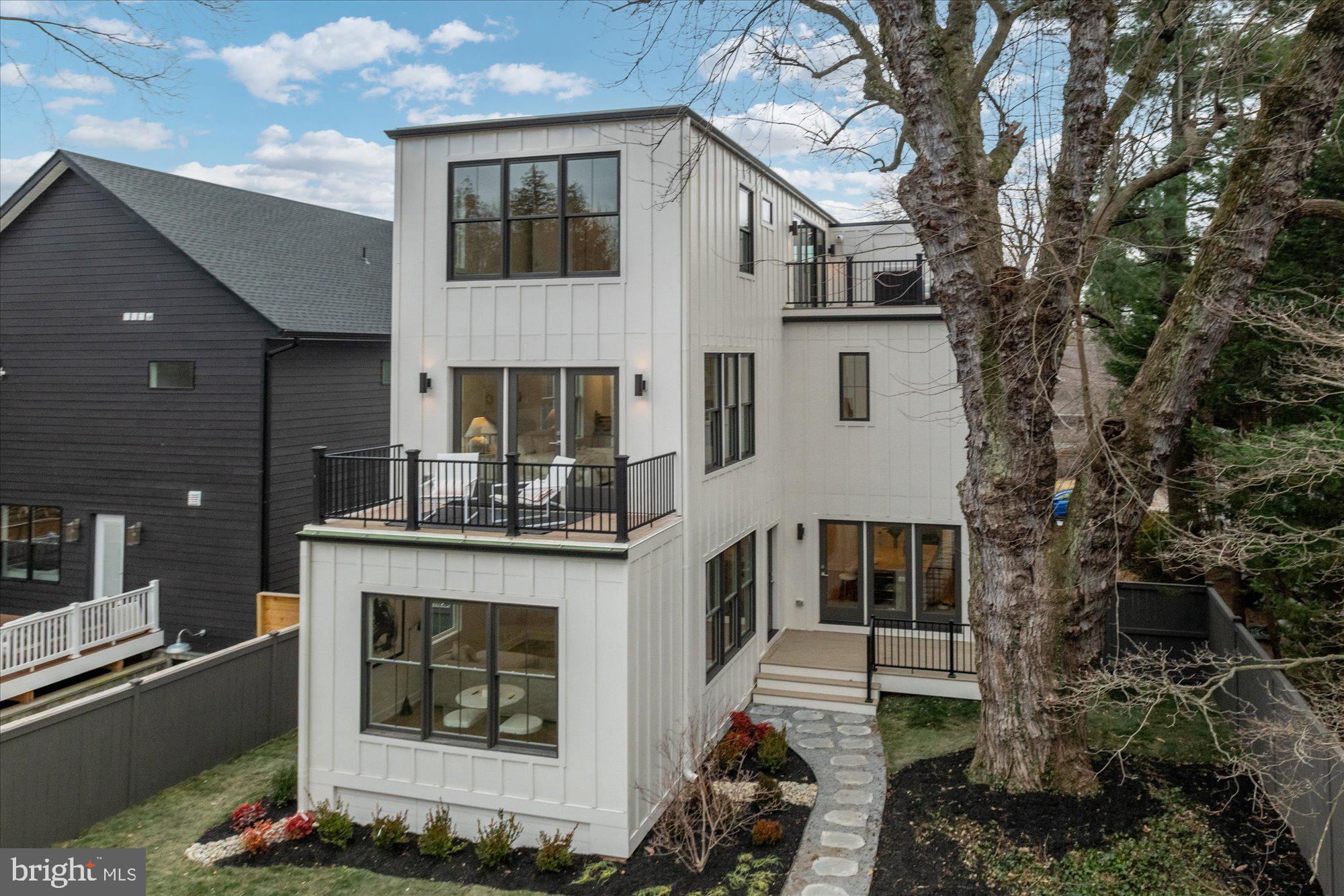 WAKEFIELD - Residential