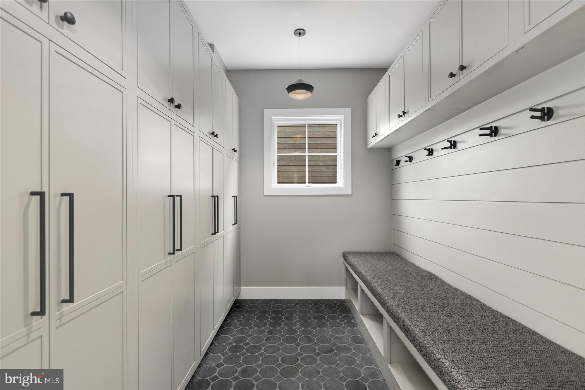 WAKEFIELD - Residential