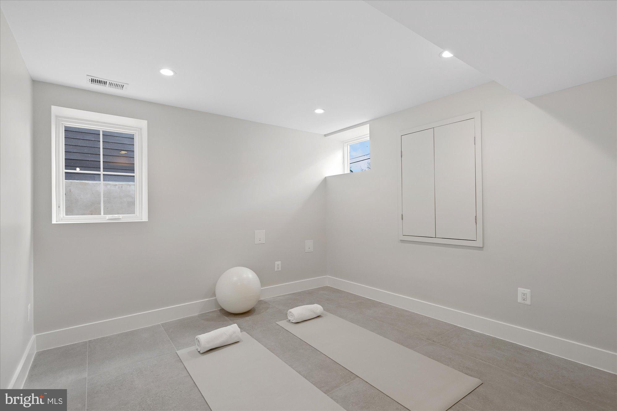 WAKEFIELD - Residential