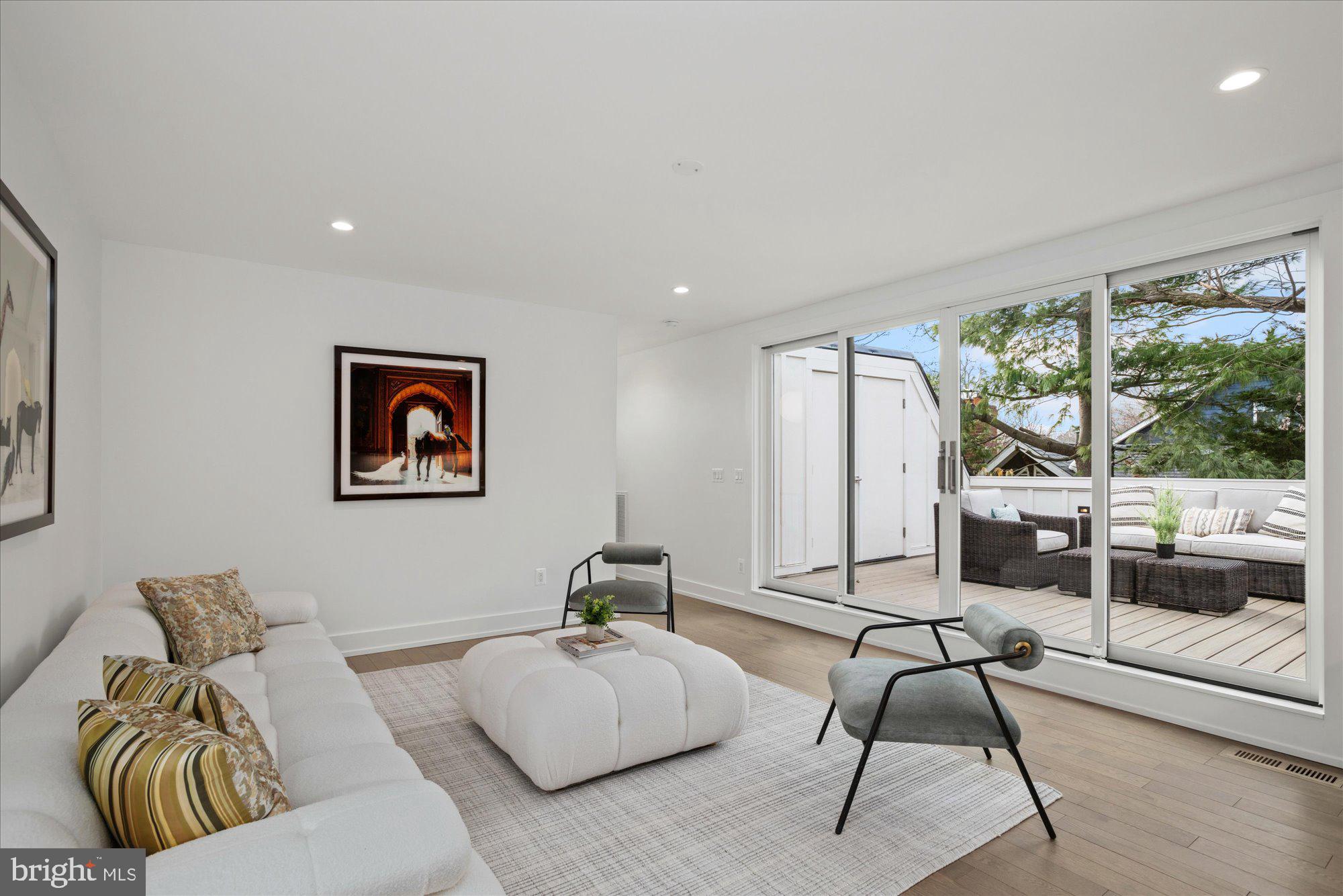 WAKEFIELD - Residential