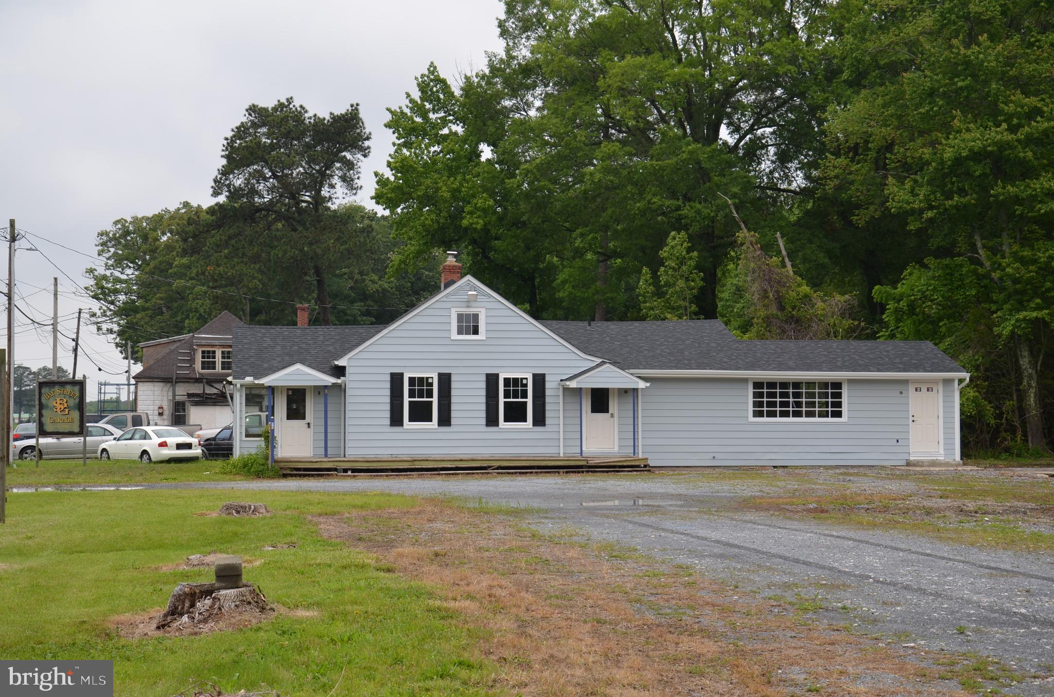 Prime commercial location on Route 33 near Easton. Highly visible with a significant traffic count. The 1.21 acres is 3 lots of record, with a total of 276 ft. of road frontage and two curb cuts. "GC" Zone (General Commercial), allows a wide variety of commercial/retail/office uses. Could be a an ideal location for a garden center, general contractor or many other businesses that would benefit from great visibility and easy access. The town of St. Michaels is just 9 miles further down the road.