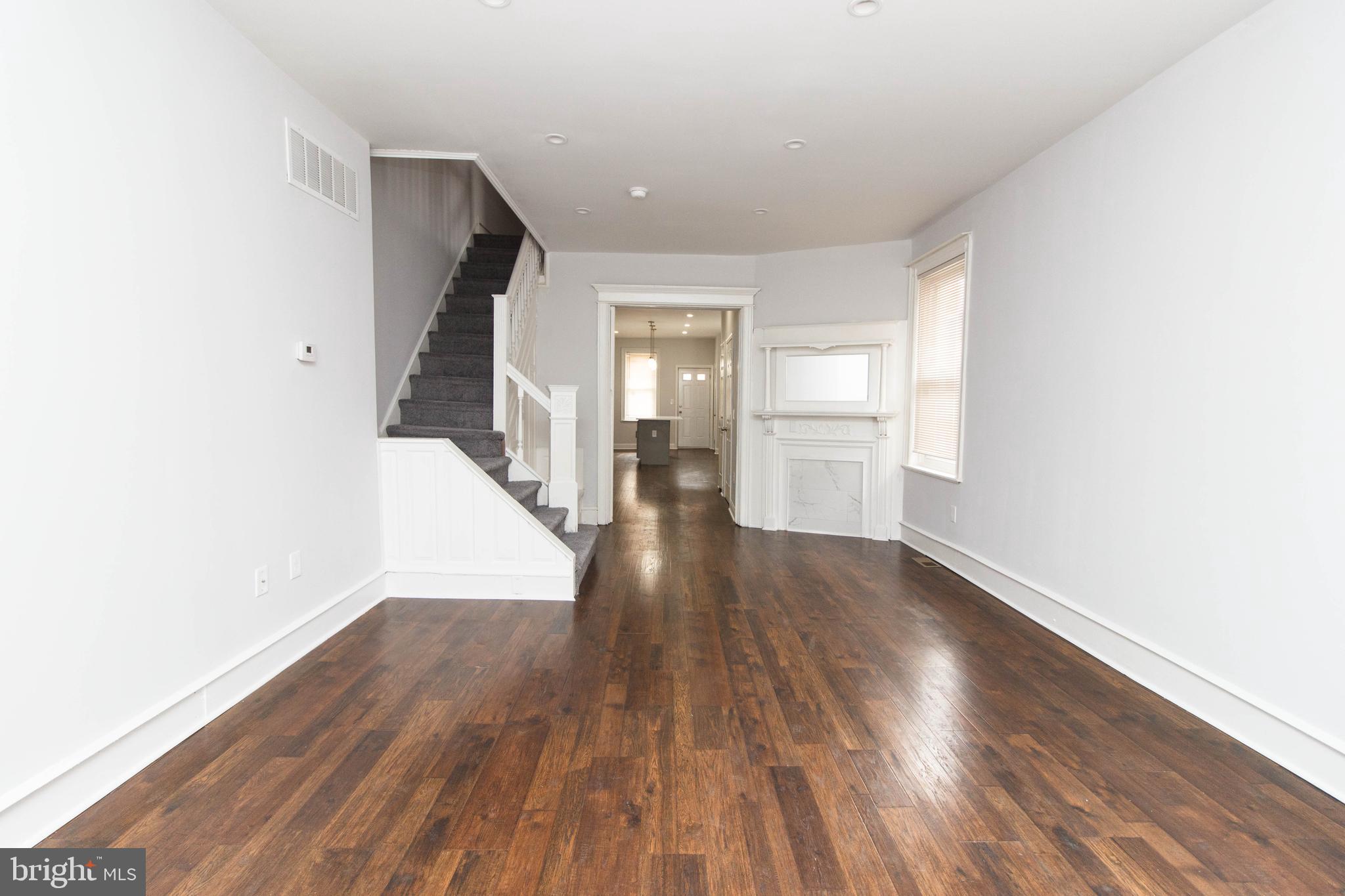 WALNUT HILL - Residential