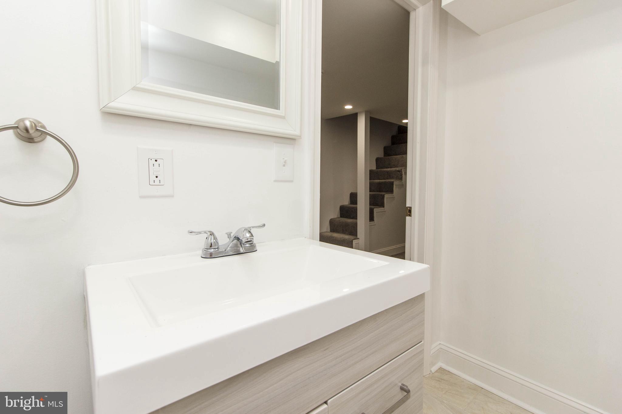 WALNUT HILL - Residential