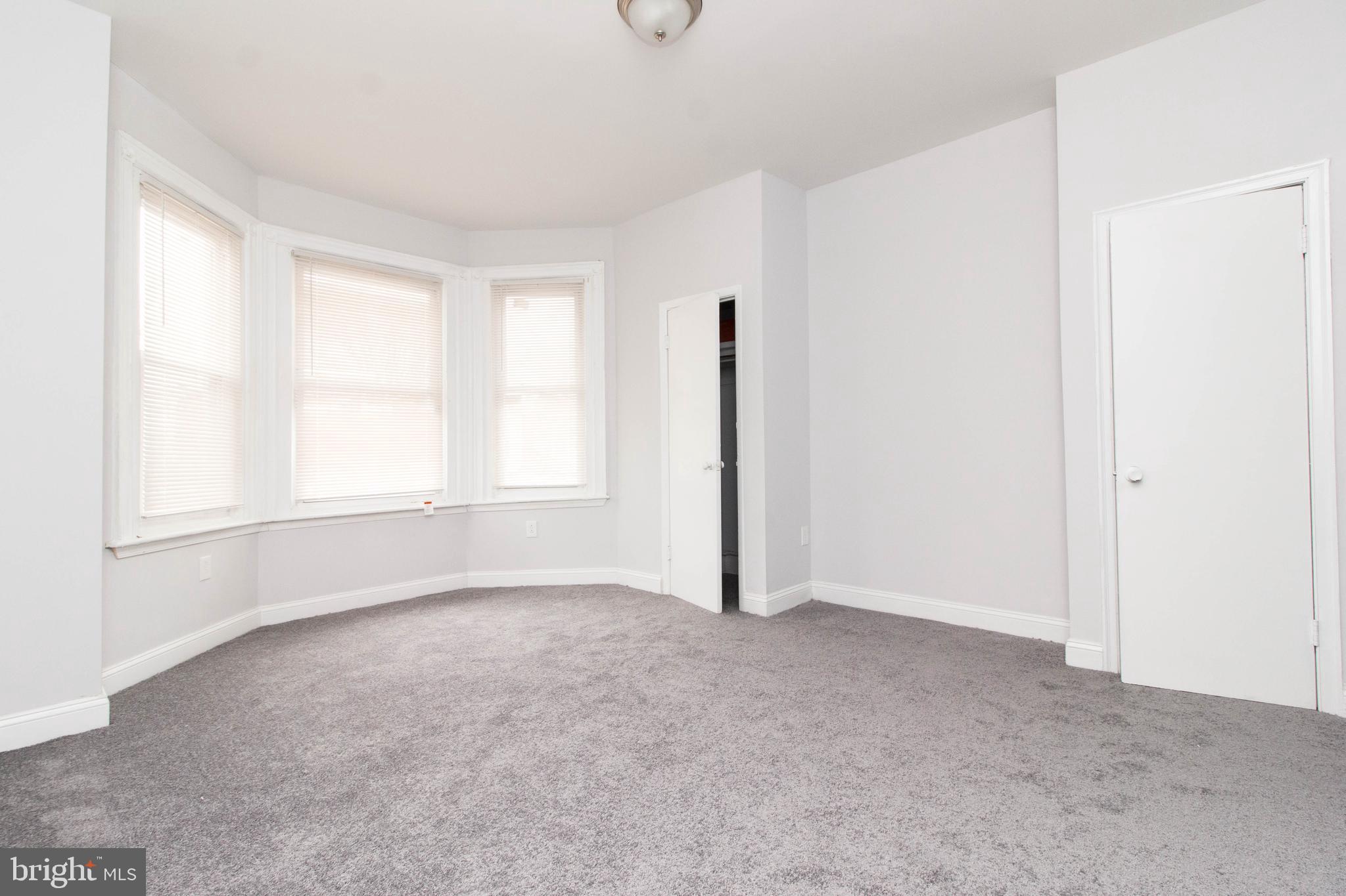 WALNUT HILL - Residential