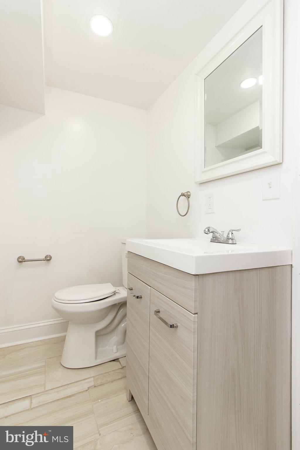 WALNUT HILL - Residential