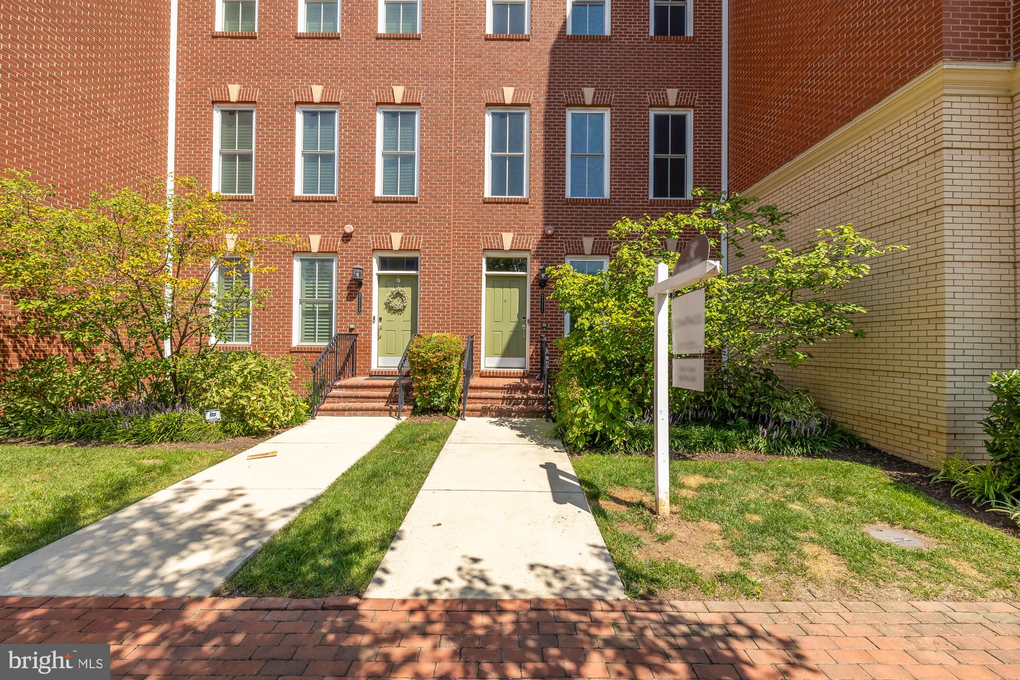 POTOMAC  YARDS - Residential