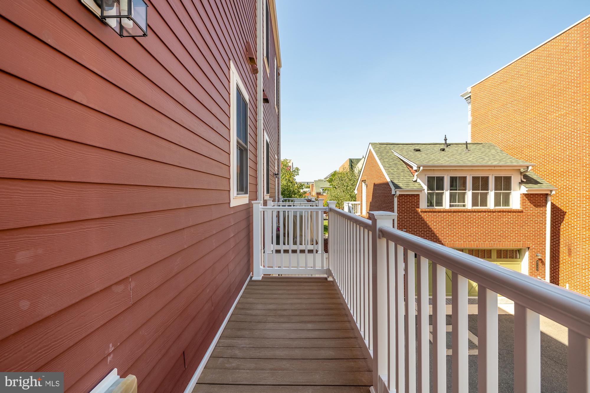 POTOMAC  YARDS - Residential