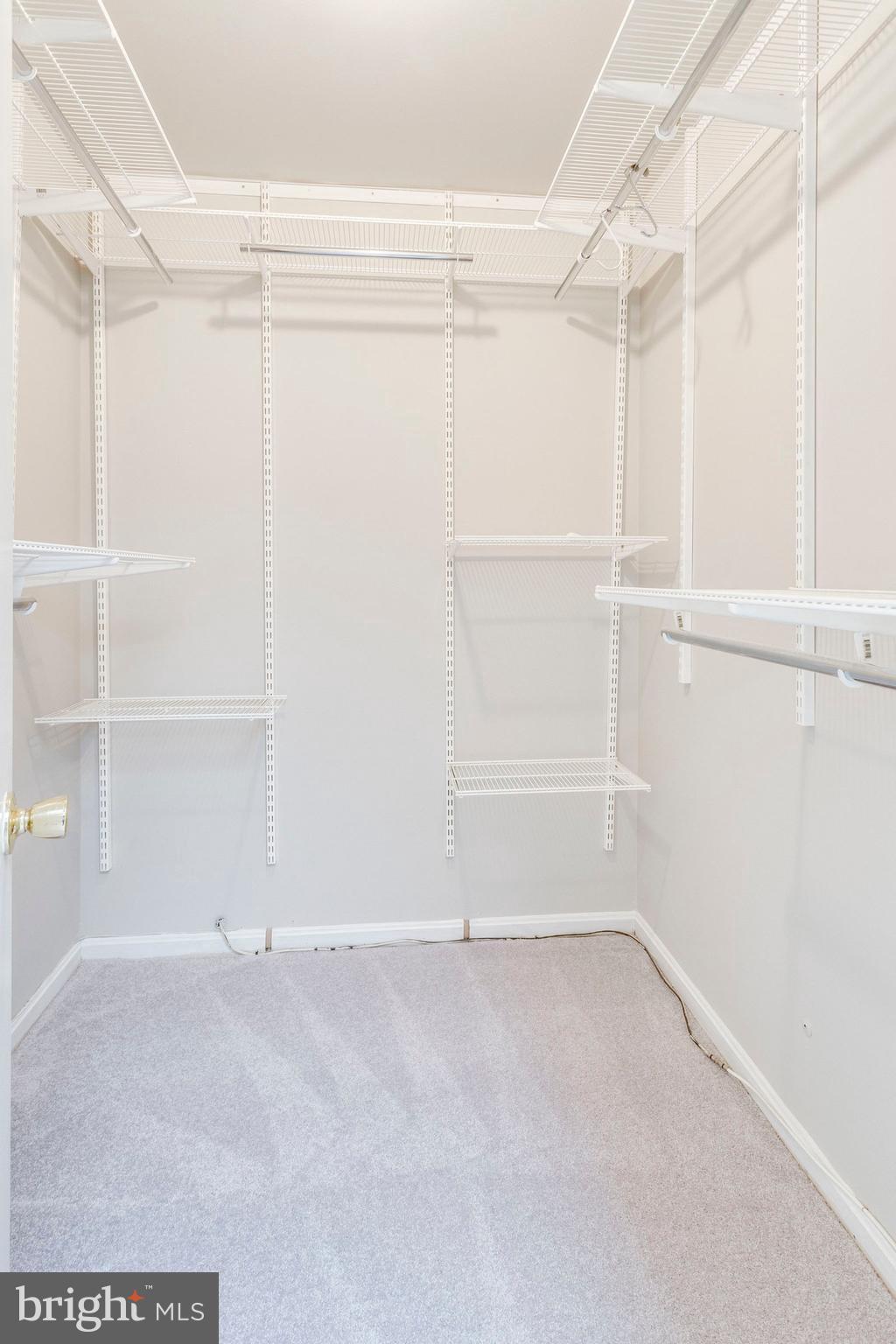 COLONIAL HEIGHTS - Residential