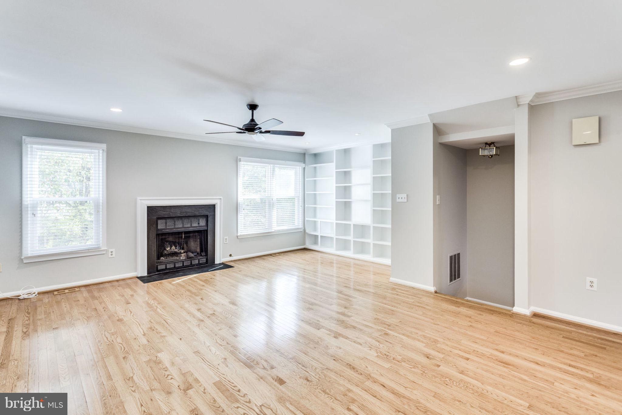 COLONIAL HEIGHTS - Residential