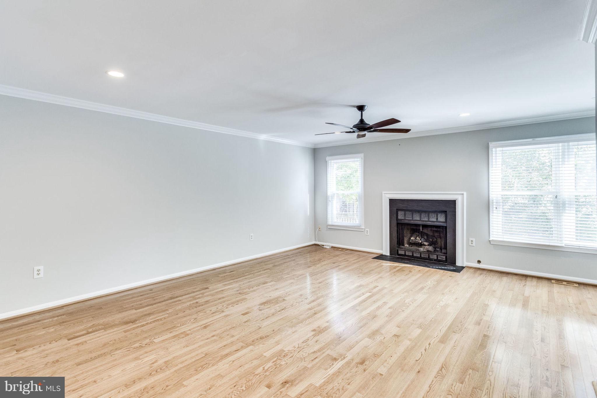 COLONIAL HEIGHTS - Residential