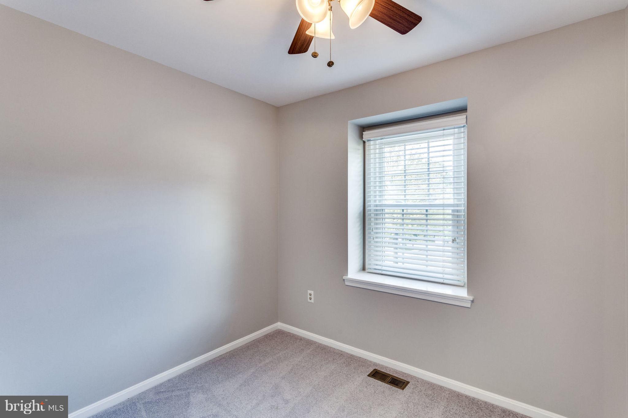 COLONIAL HEIGHTS - Residential