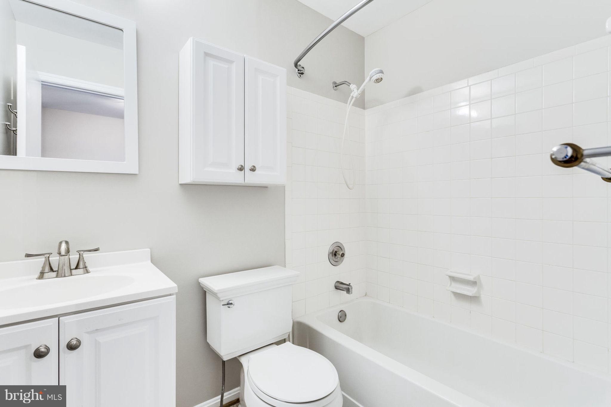 COLONIAL HEIGHTS - Residential