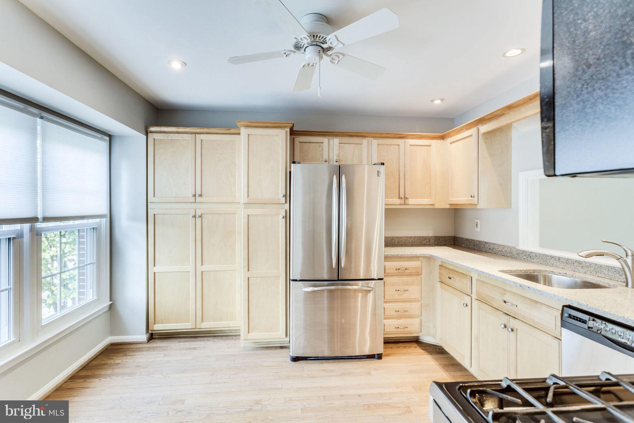 COLONIAL HEIGHTS - Residential