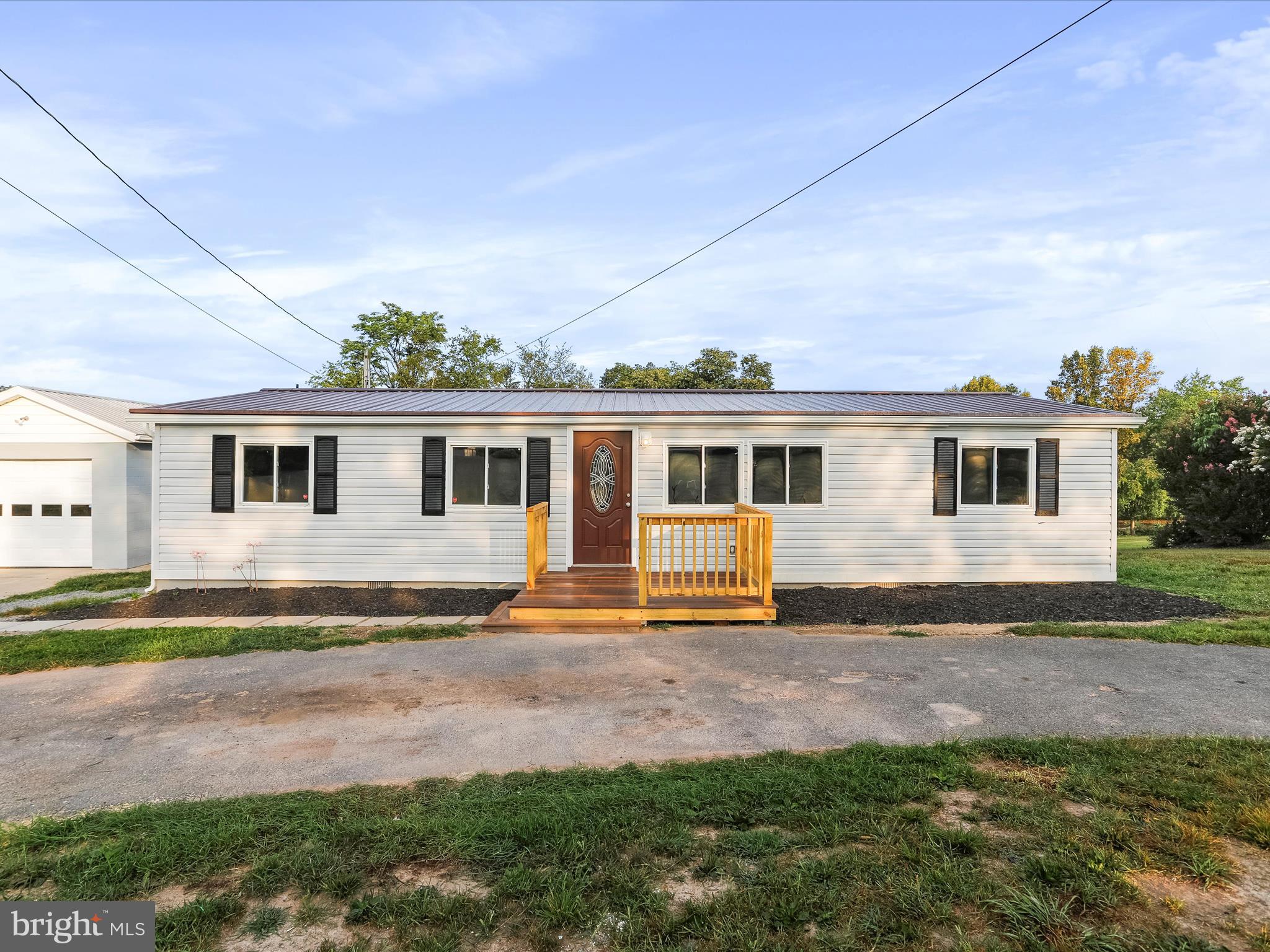 3901 FAIRVIEW DRIVE