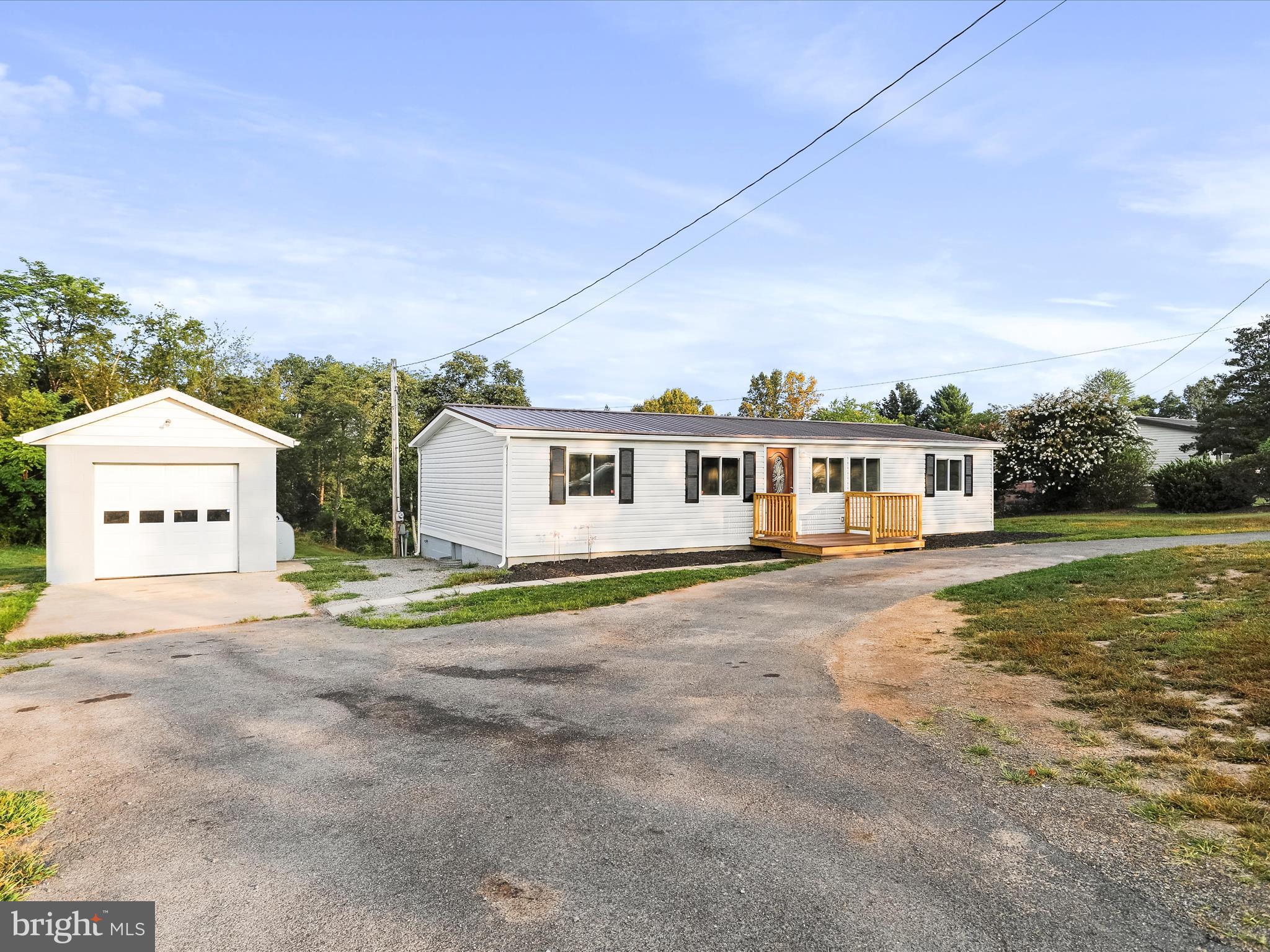 3901 FAIRVIEW DRIVE