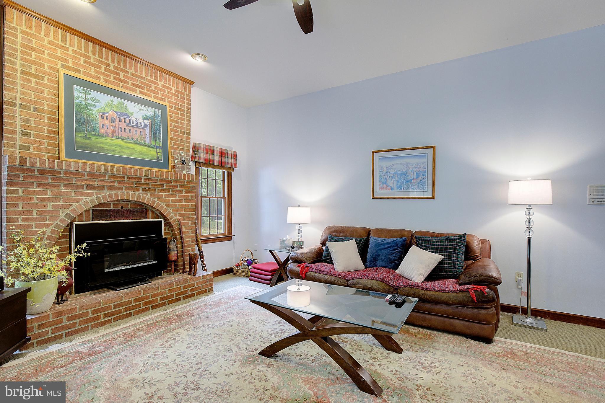 ST LEONARD SHORES - Residential