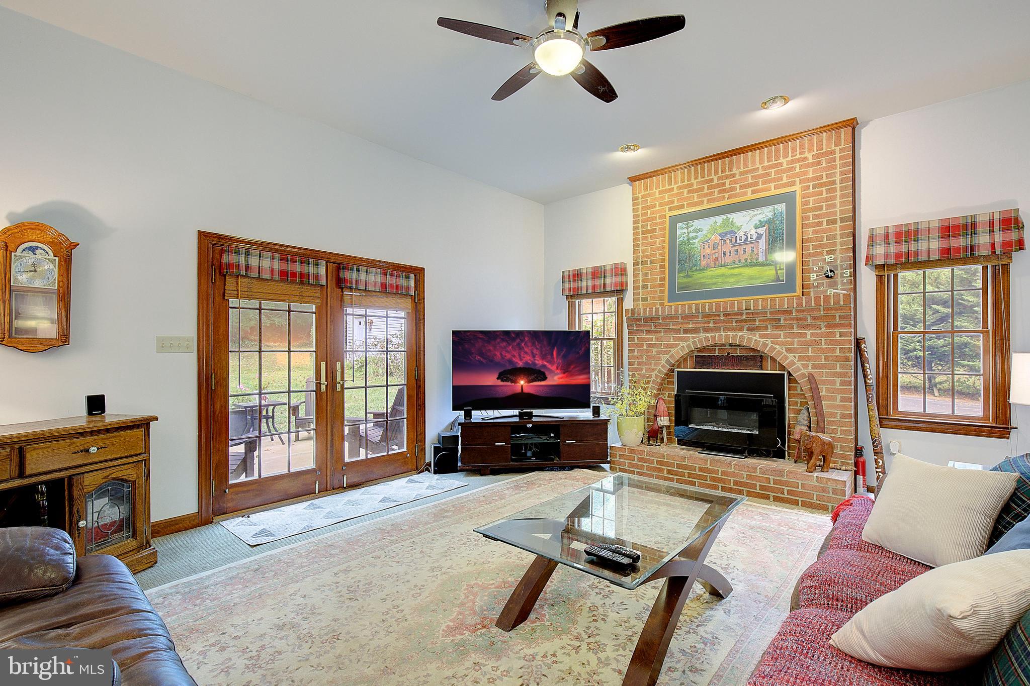 ST LEONARD SHORES - Residential