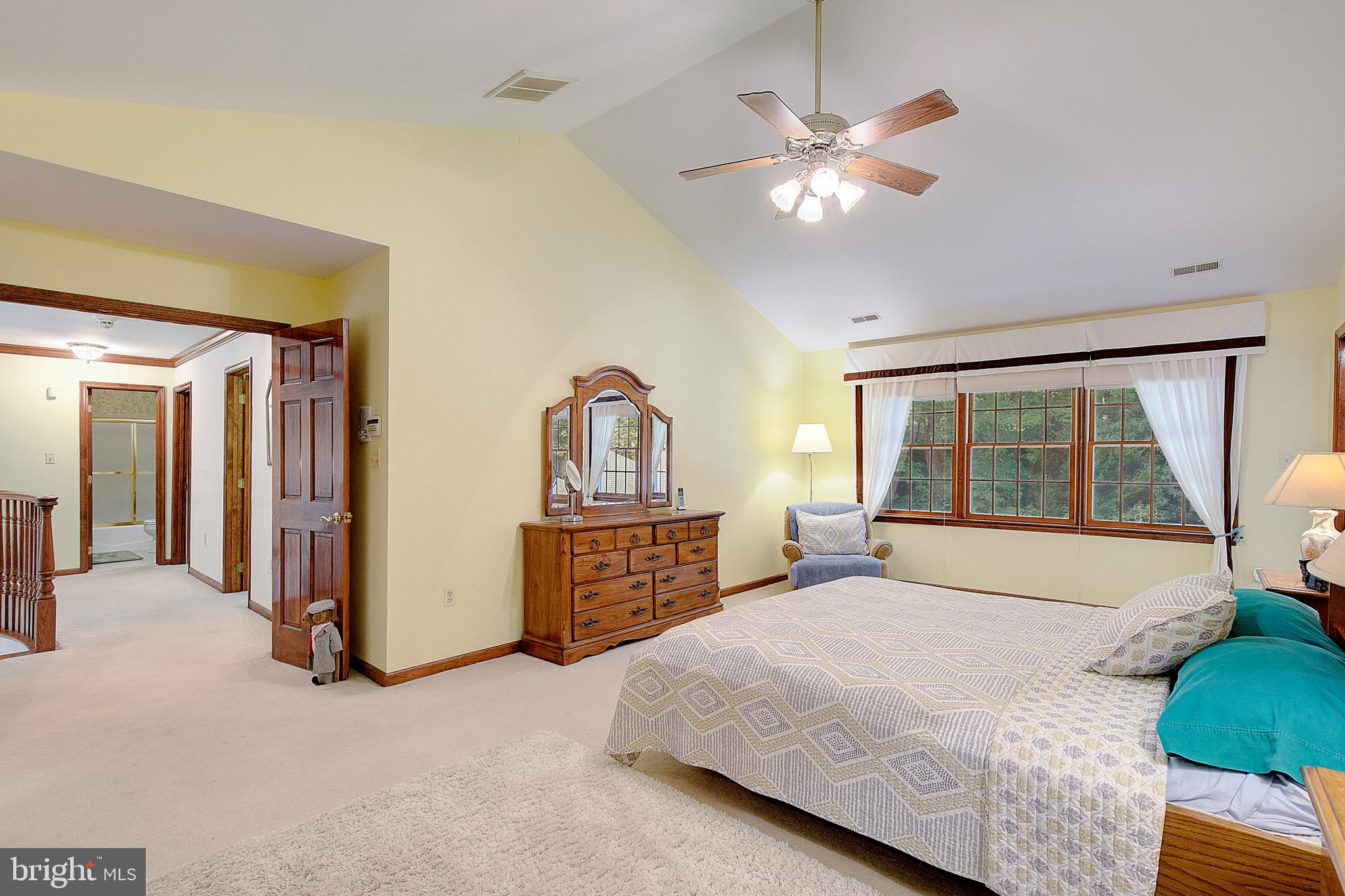 ST LEONARD SHORES - Residential