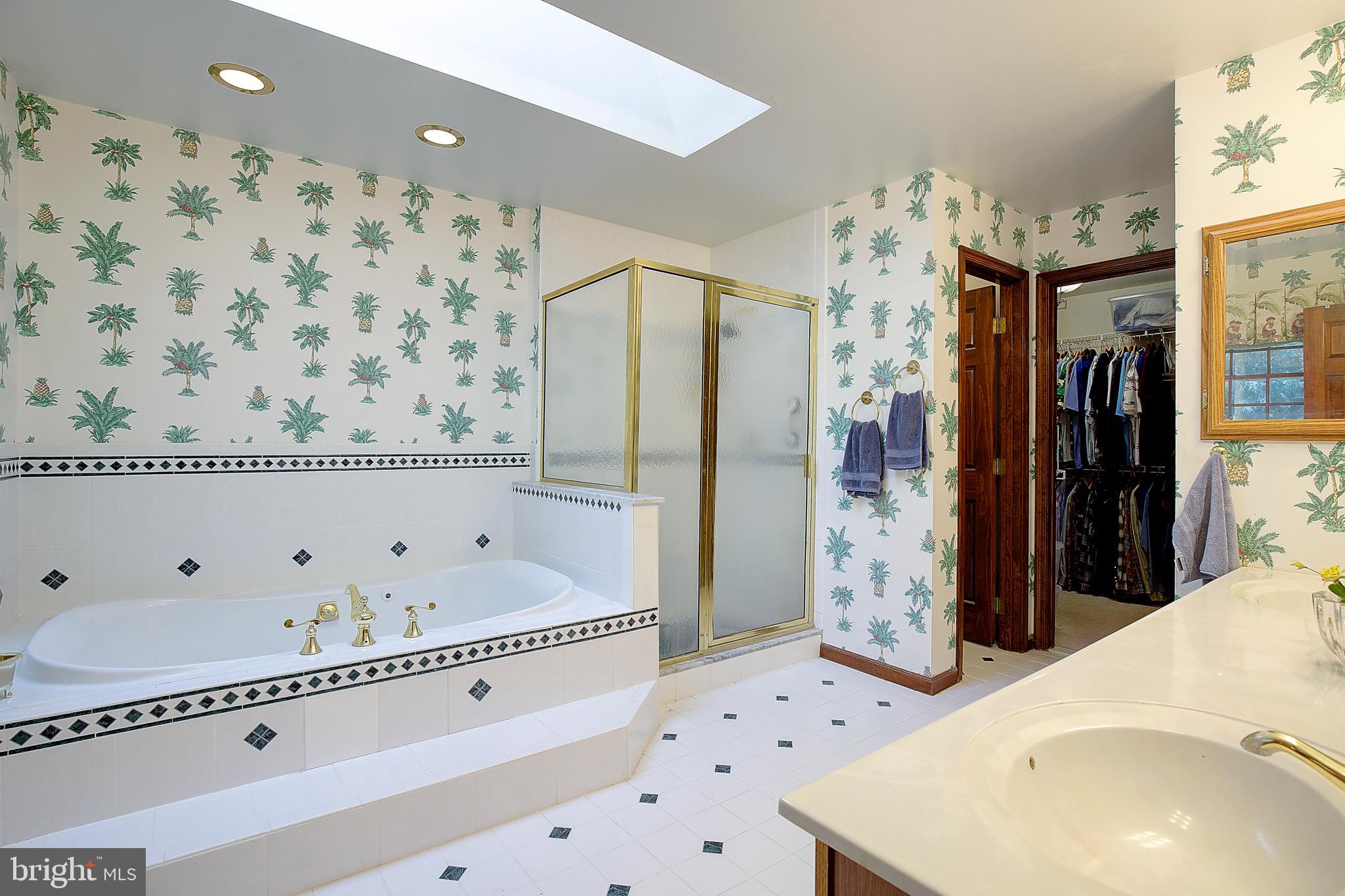 ST LEONARD SHORES - Residential