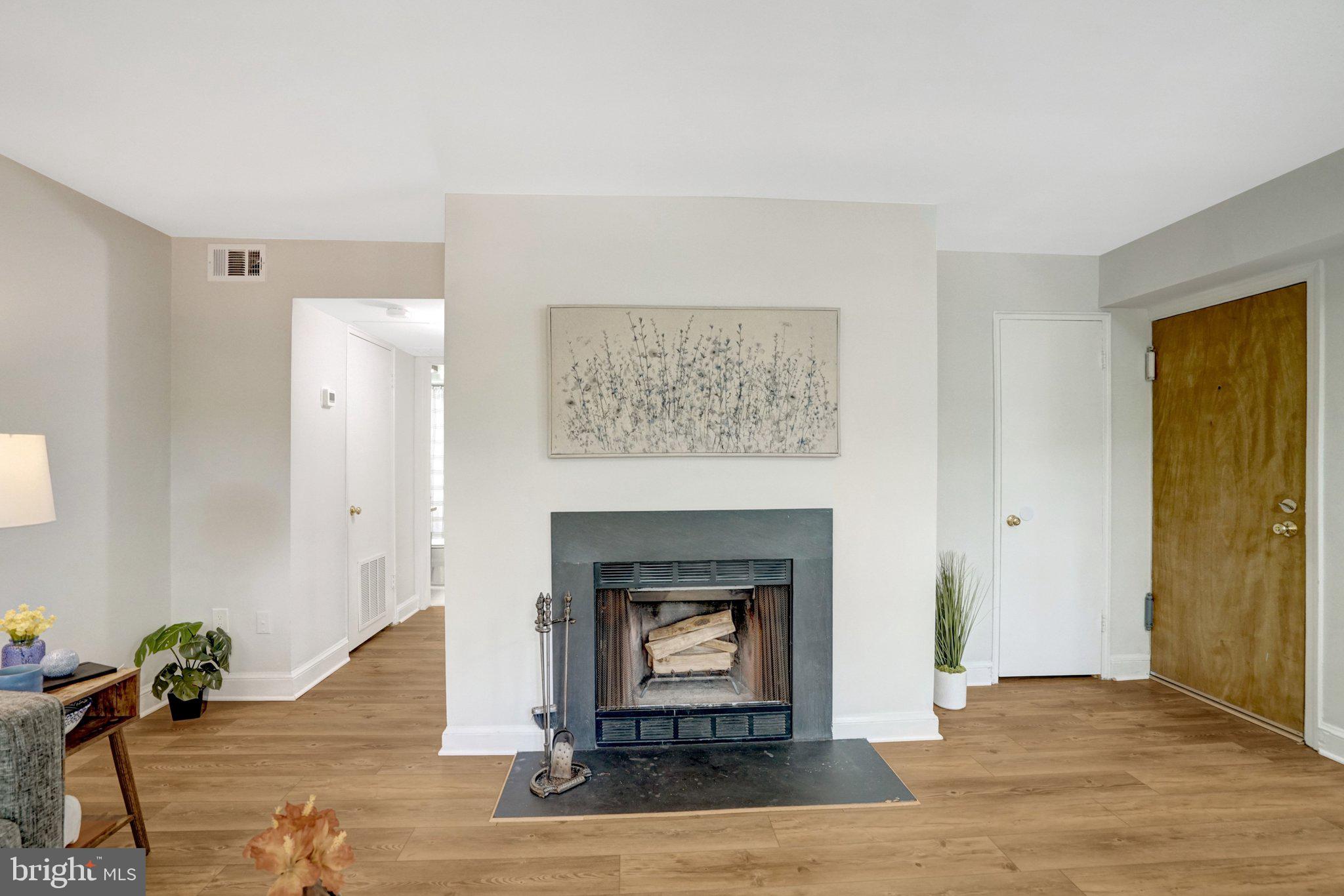 2107 N SCOTT STREET 70