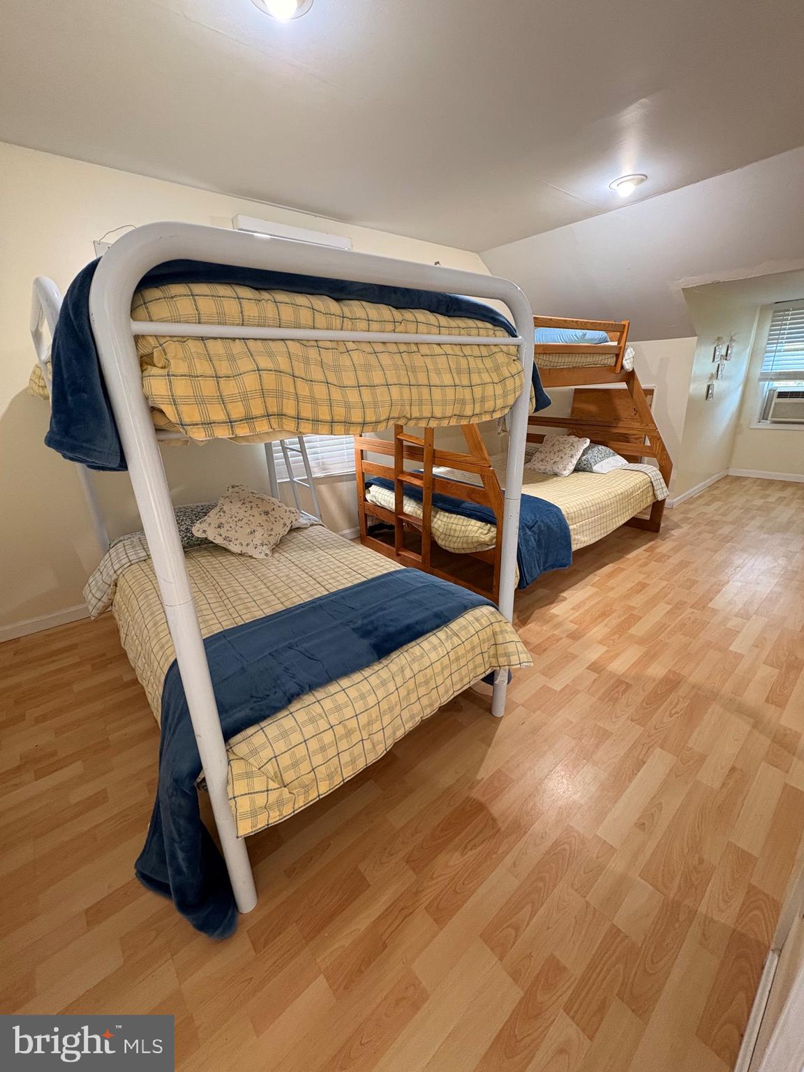 SMITH ISLAND - Residential