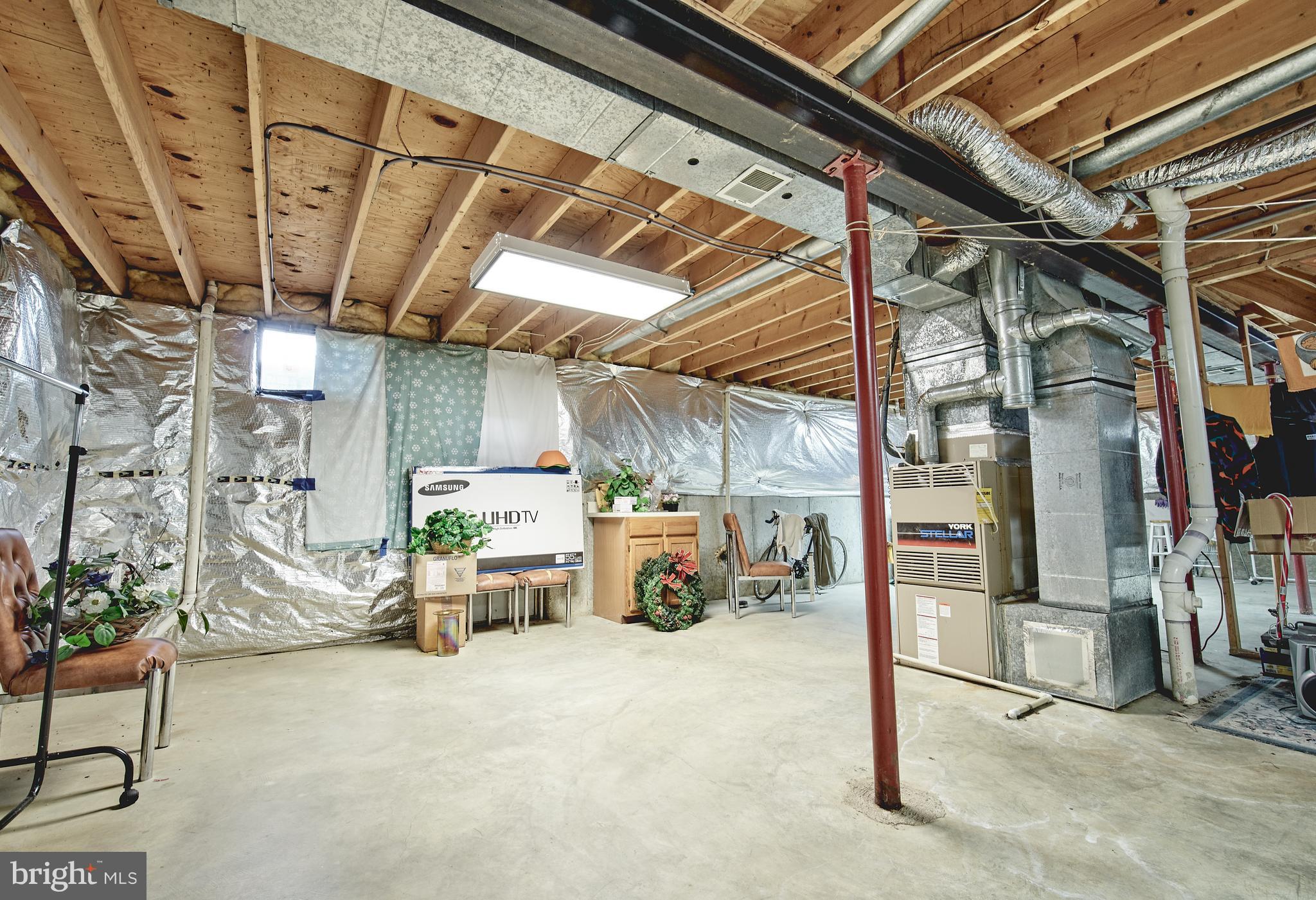 ARAGONA VILLAGE - Residential