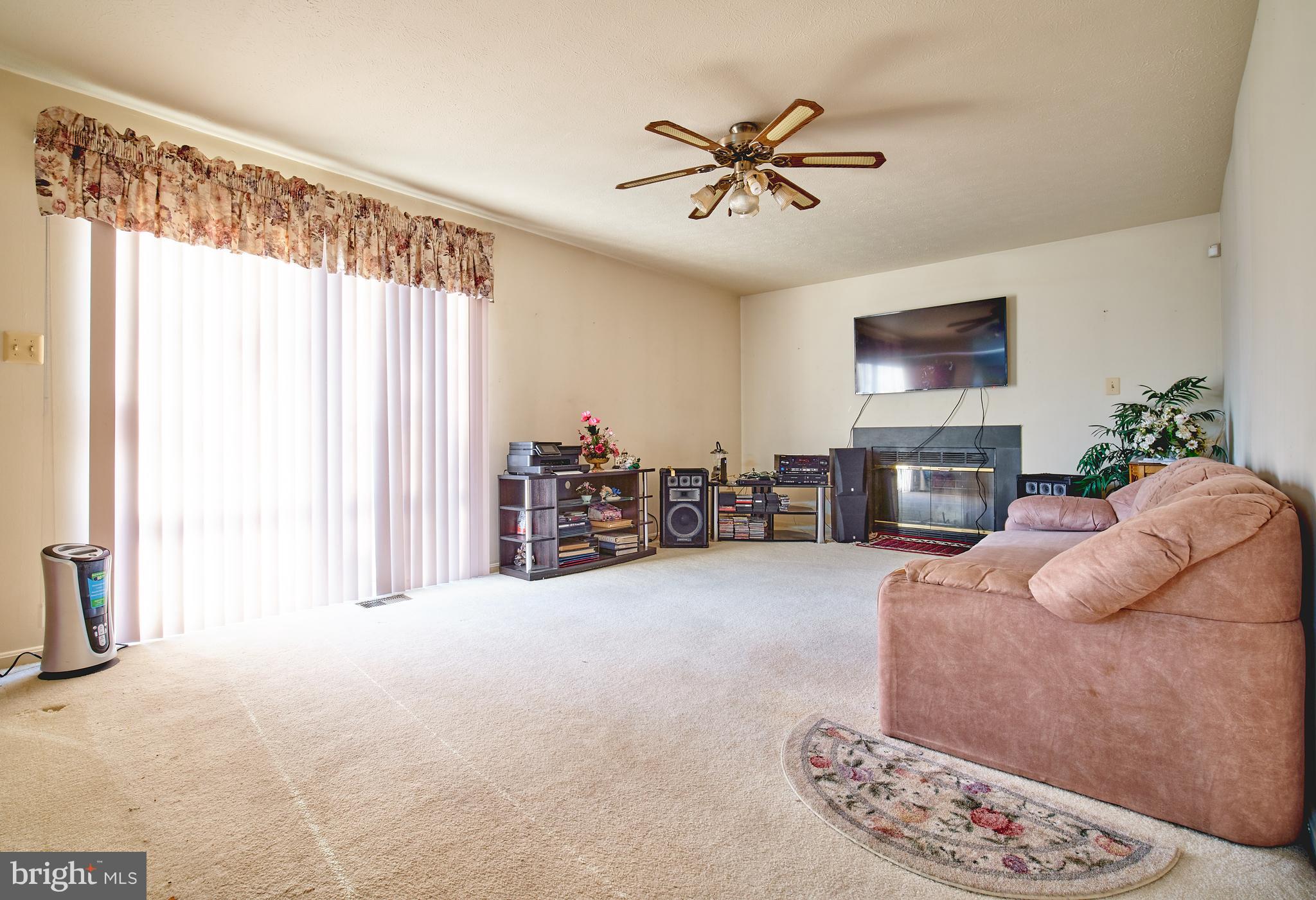 ARAGONA VILLAGE - Residential