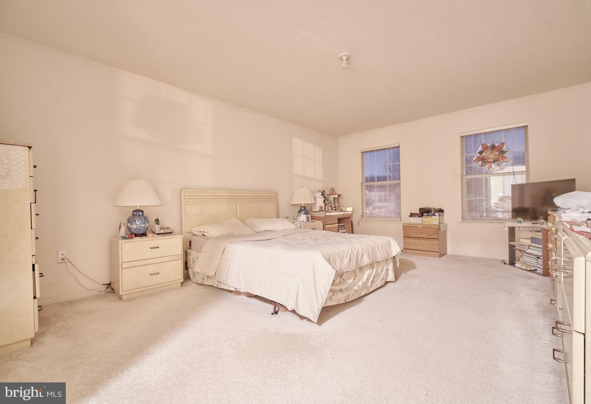 ARAGONA VILLAGE - Residential