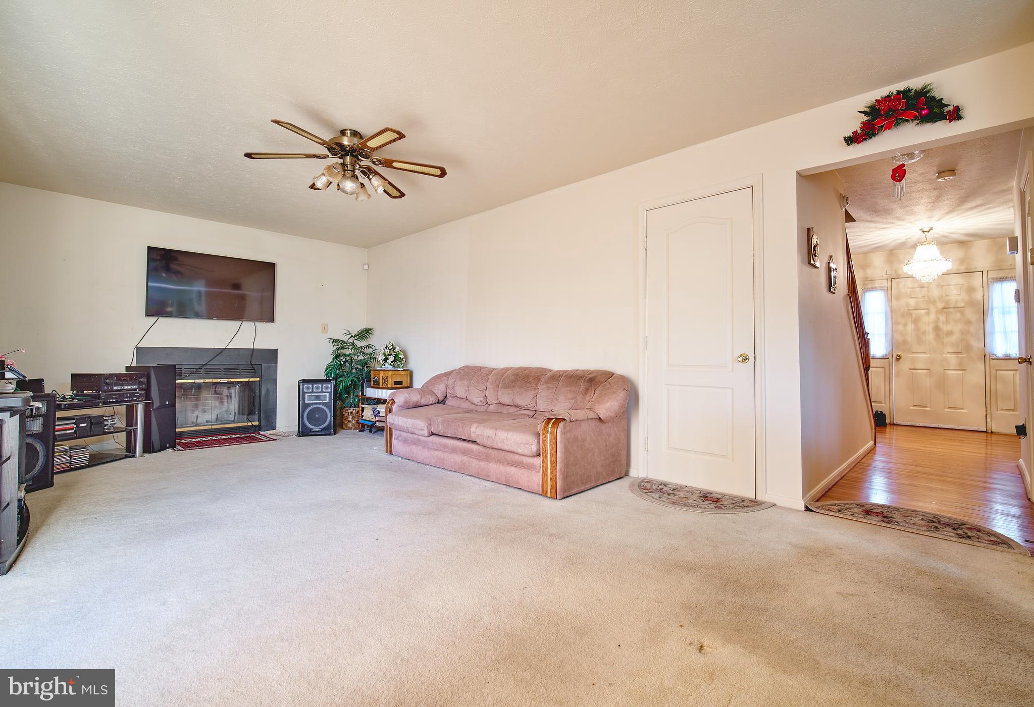 ARAGONA VILLAGE - Residential