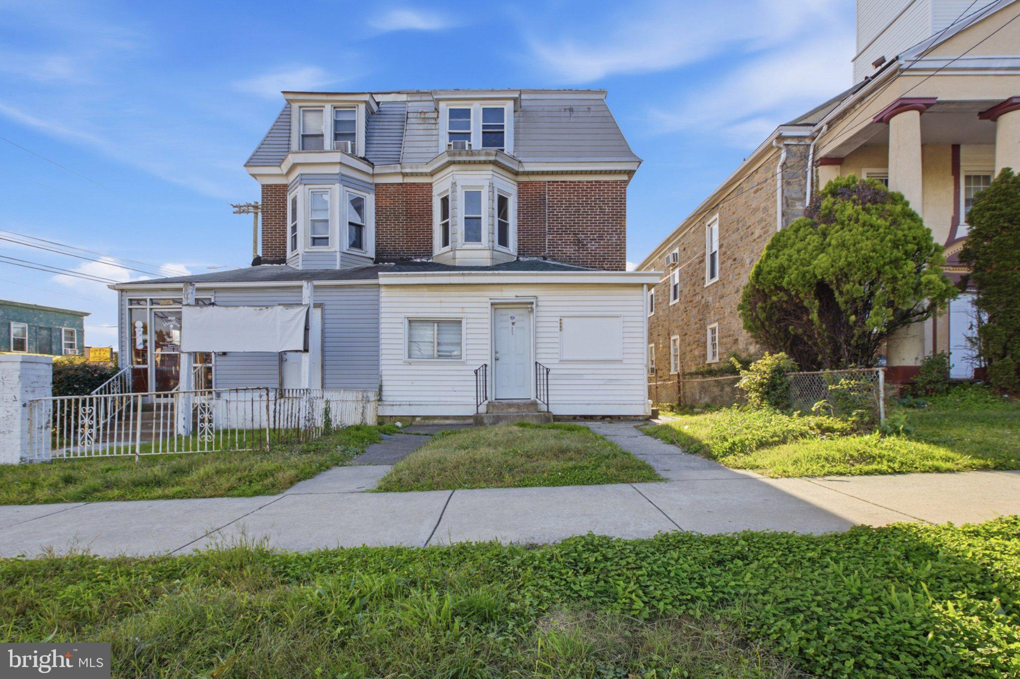 902 HIGHLAND AVENUE
