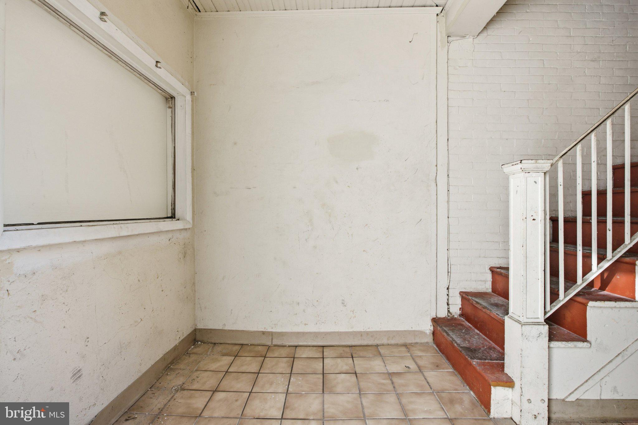 902 HIGHLAND AVENUE
