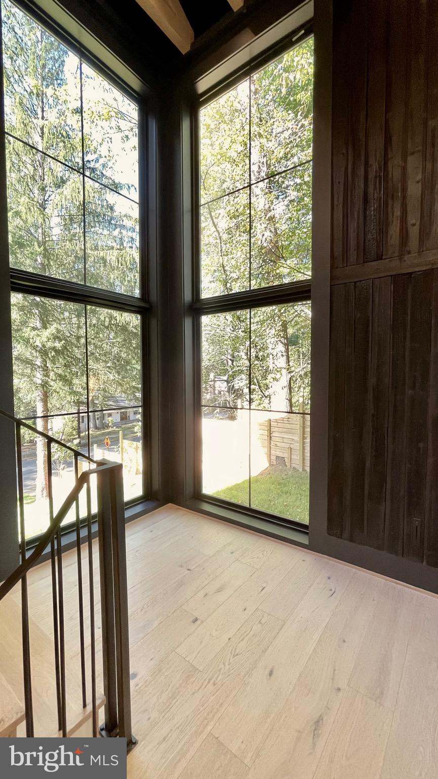 CHESTERBROOK WOODS - Residential