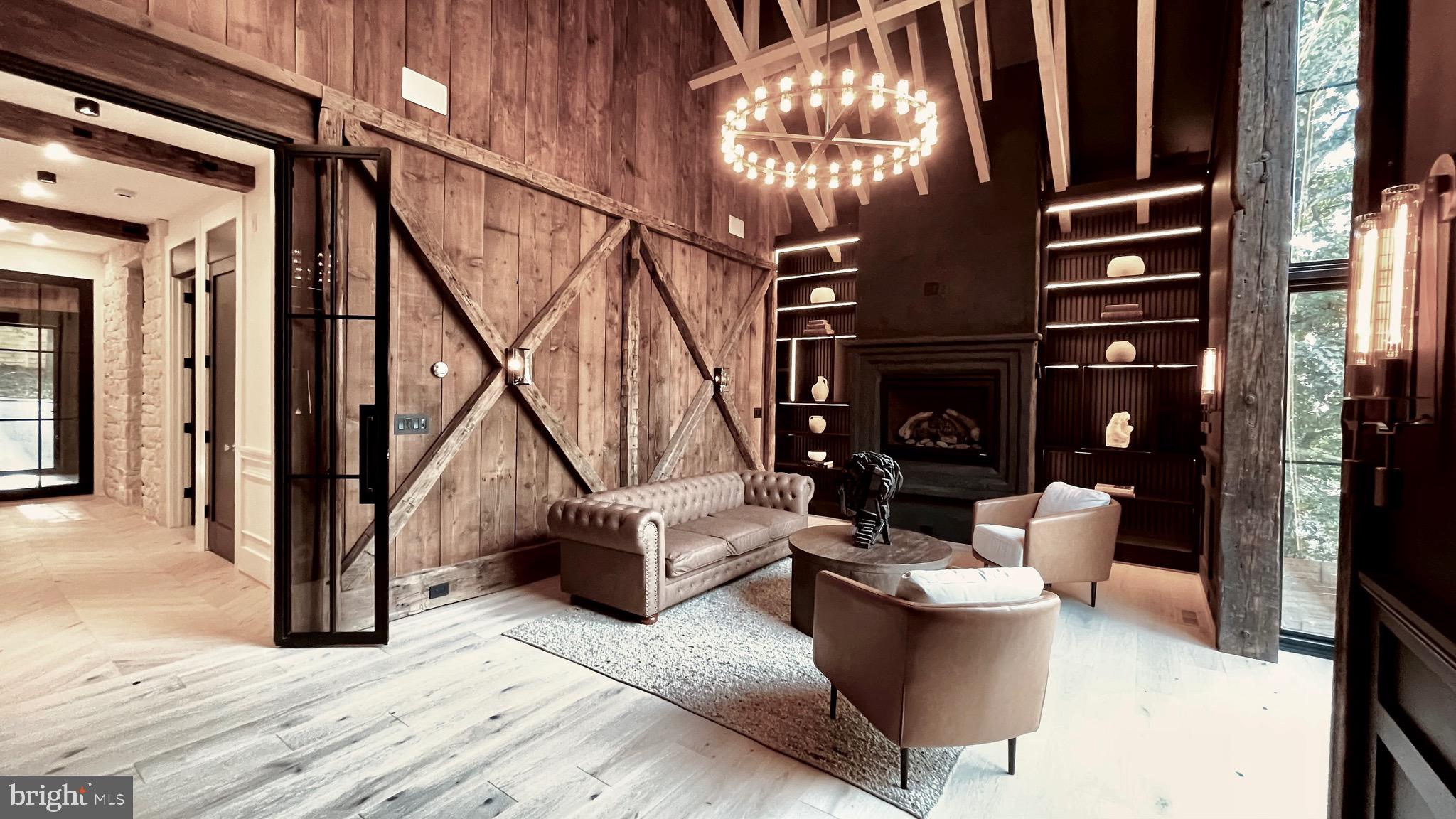 CHESTERBROOK WOODS - Residential