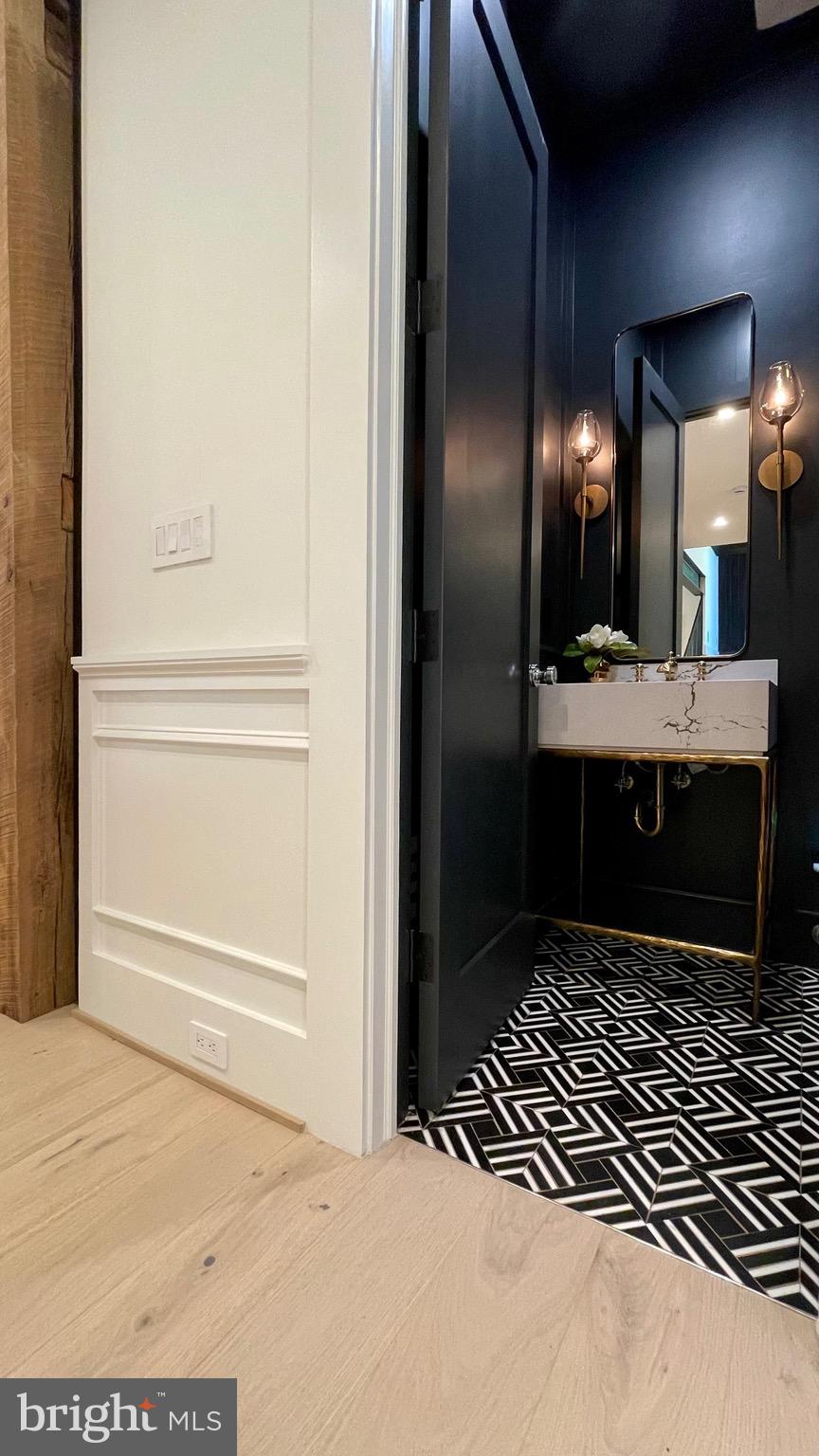 CHESTERBROOK WOODS - Residential