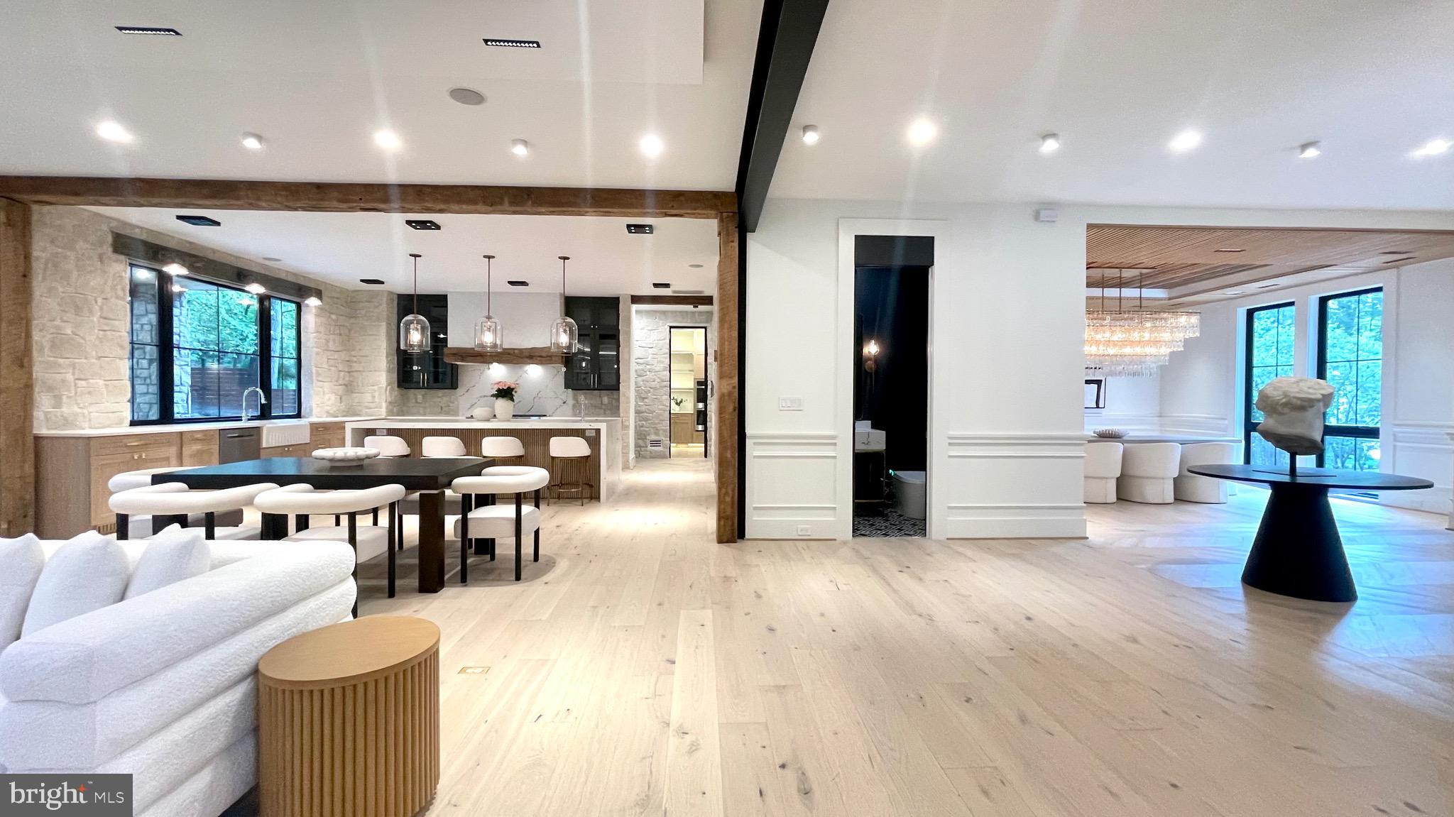 CHESTERBROOK WOODS - Residential