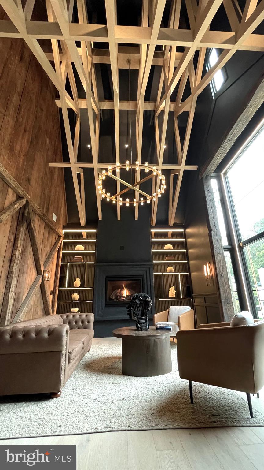 CHESTERBROOK WOODS - Residential