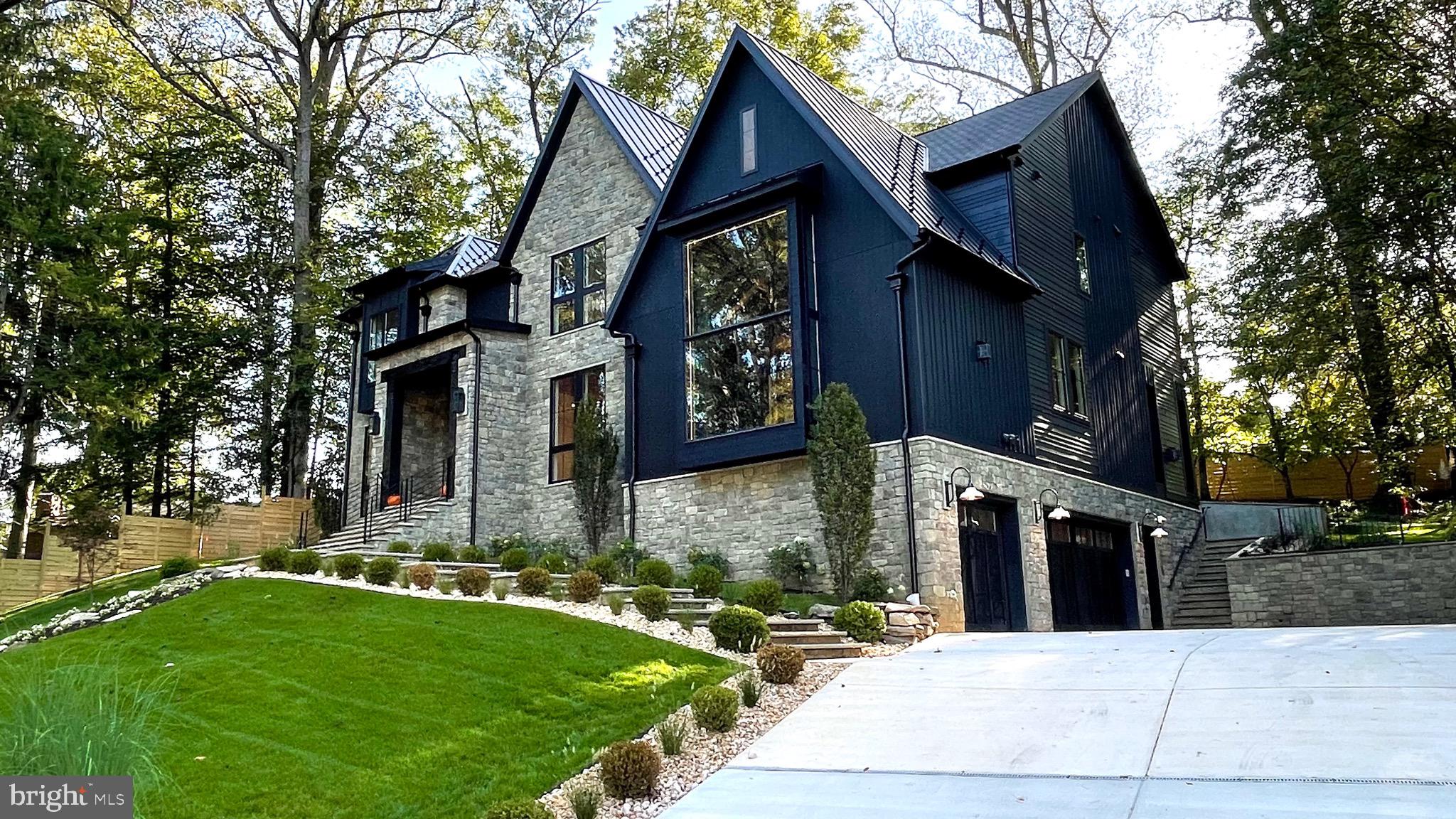 CHESTERBROOK WOODS - Residential