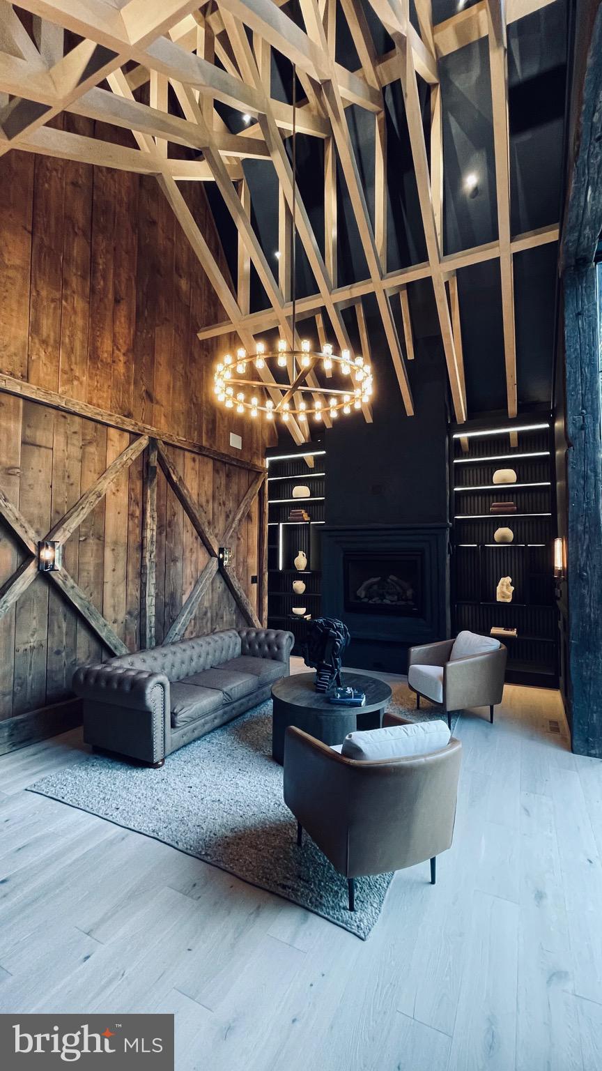 CHESTERBROOK WOODS - Residential