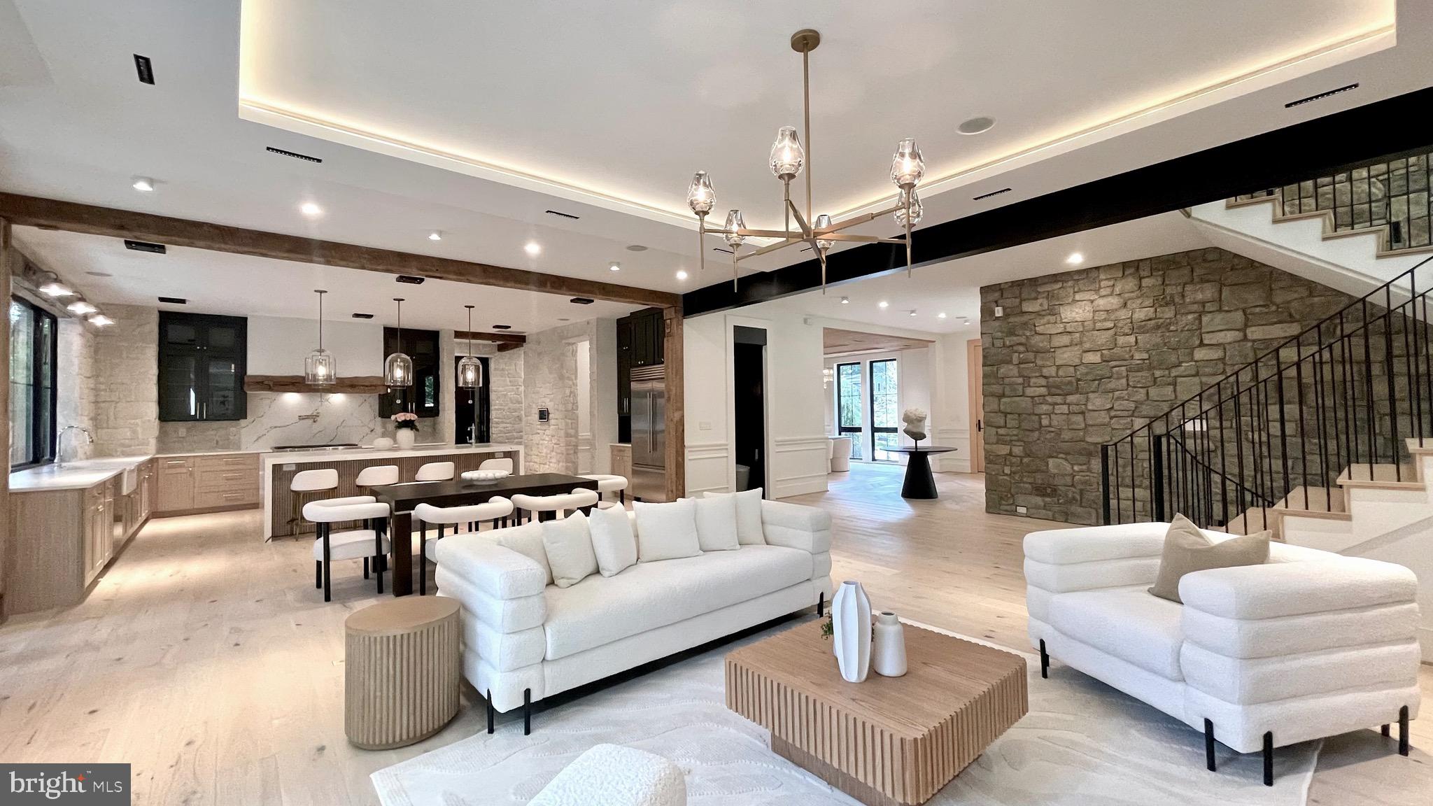 CHESTERBROOK WOODS - Residential